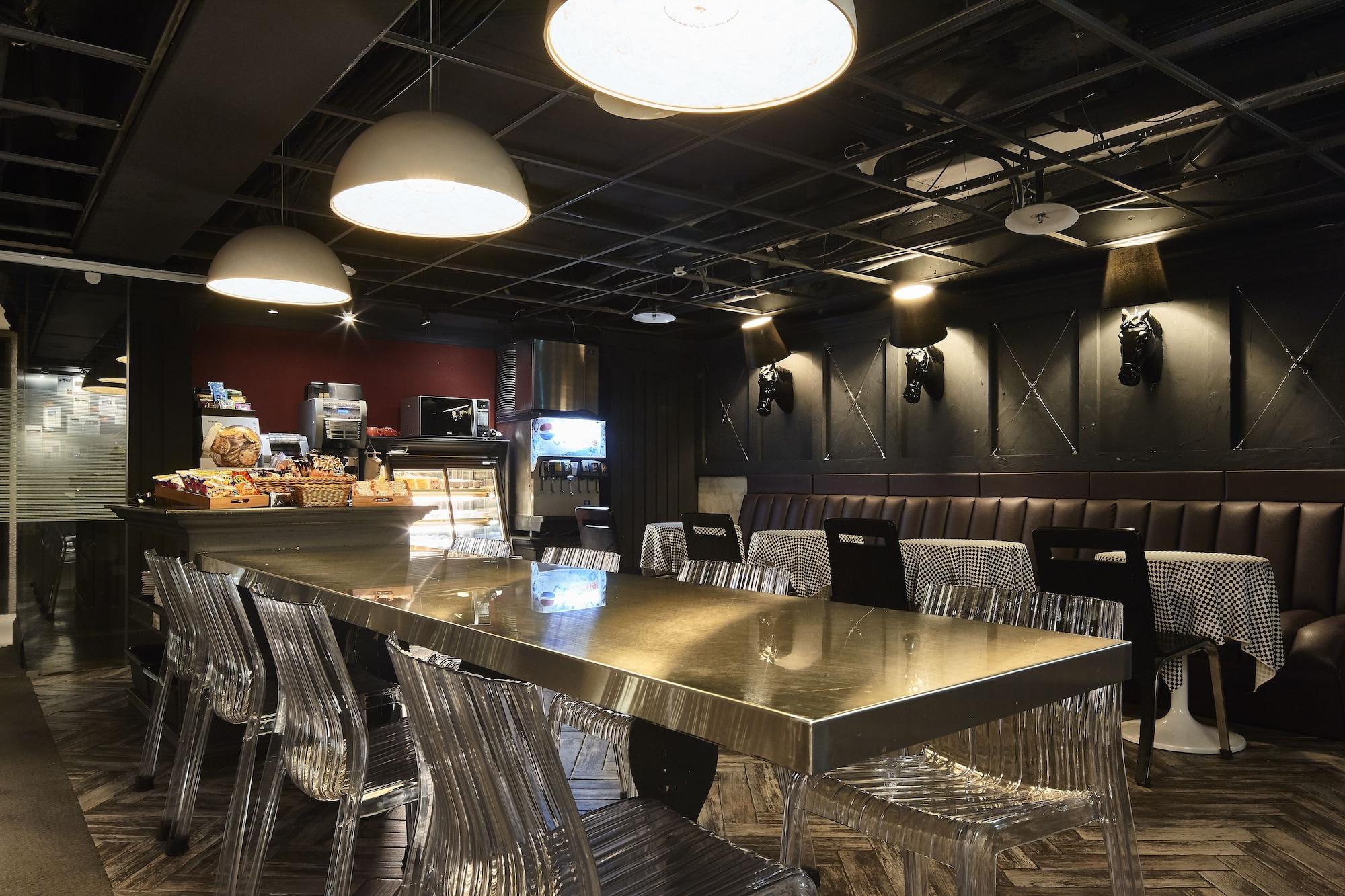 Bar/Salón Via Hotel Loft