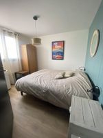 Alquiler Vacacional - Superb apartment in small harbor with lake and marina views.