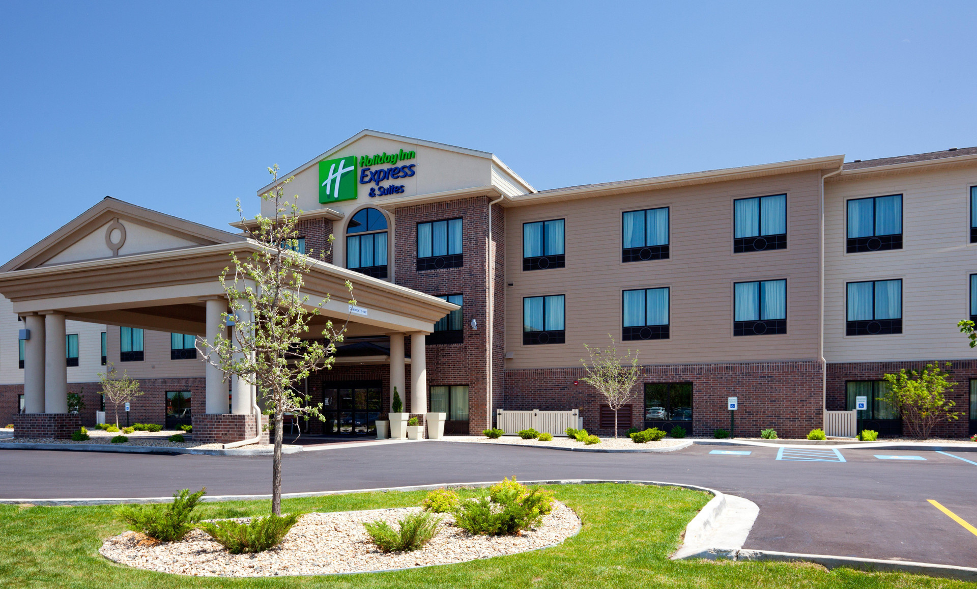 Vista Exterior Holiday Inn Express & Suites Mason City