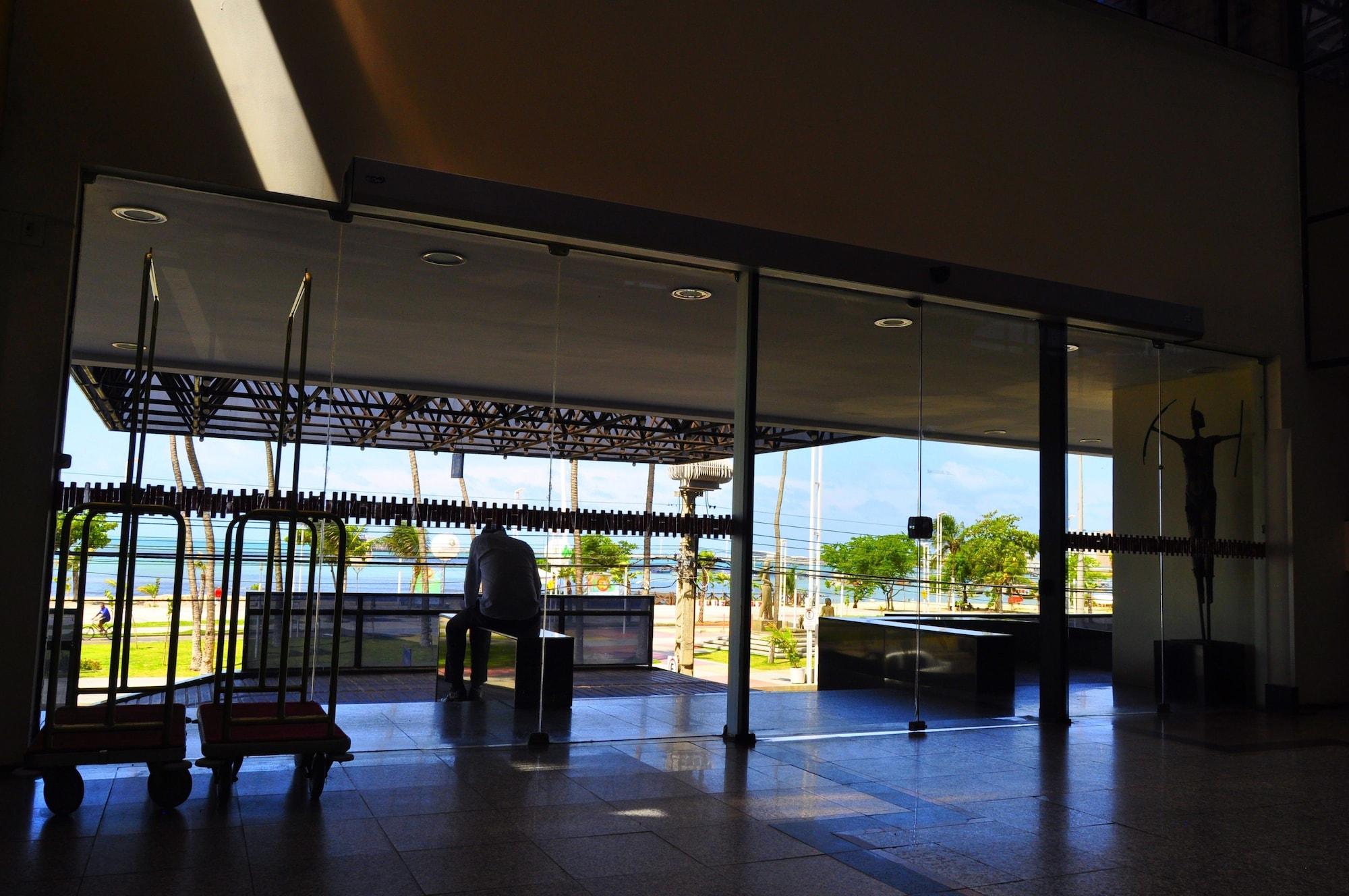 Vista Lobby SEAFLATS - Iracema Résidence