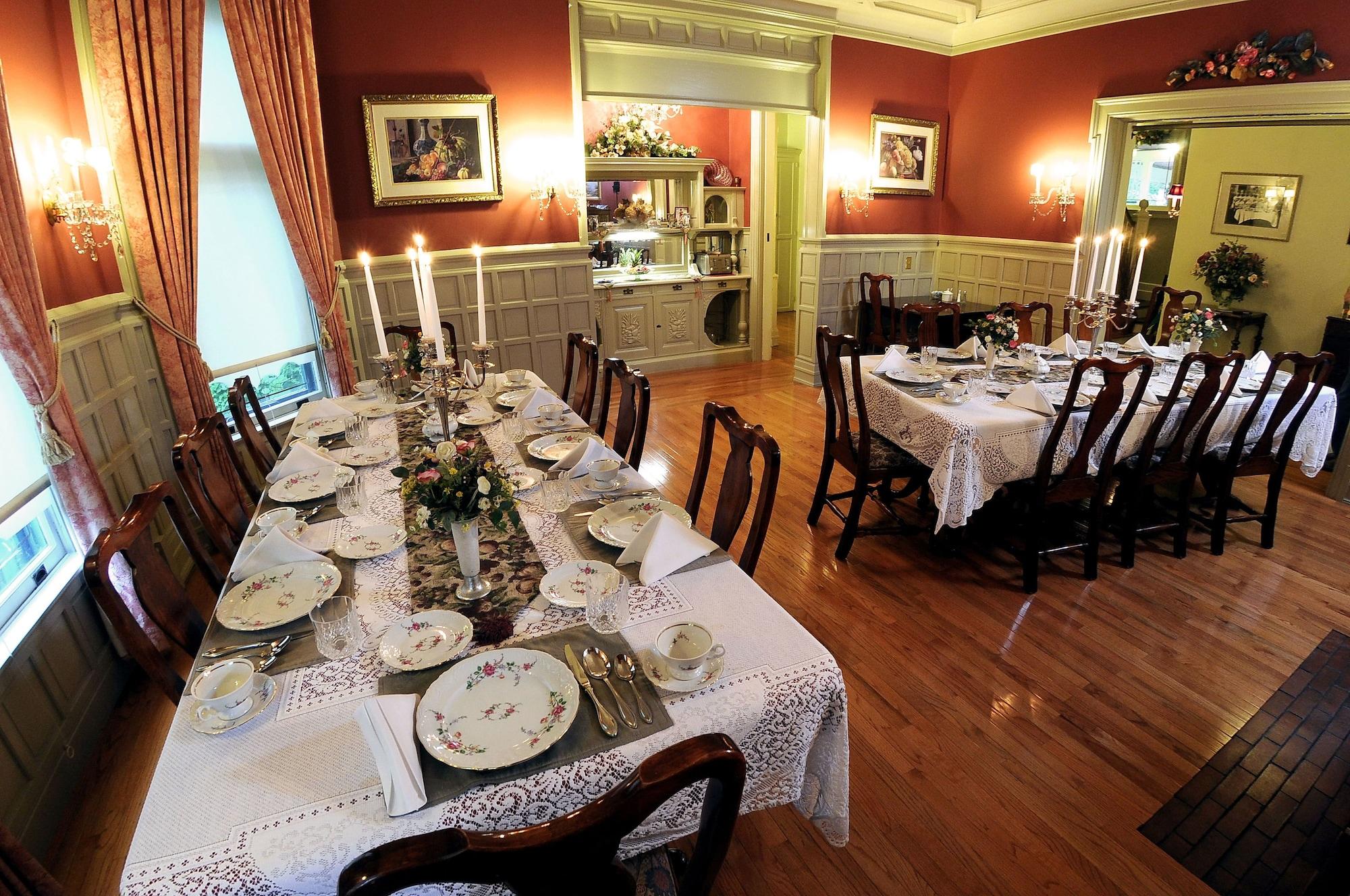 Restaurant Oliver Inn Bed and Breakfast