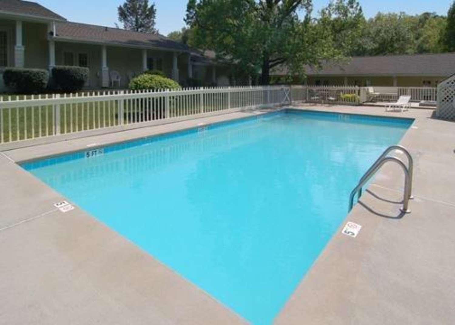 Vista Piscina Life House, Lower Highlands