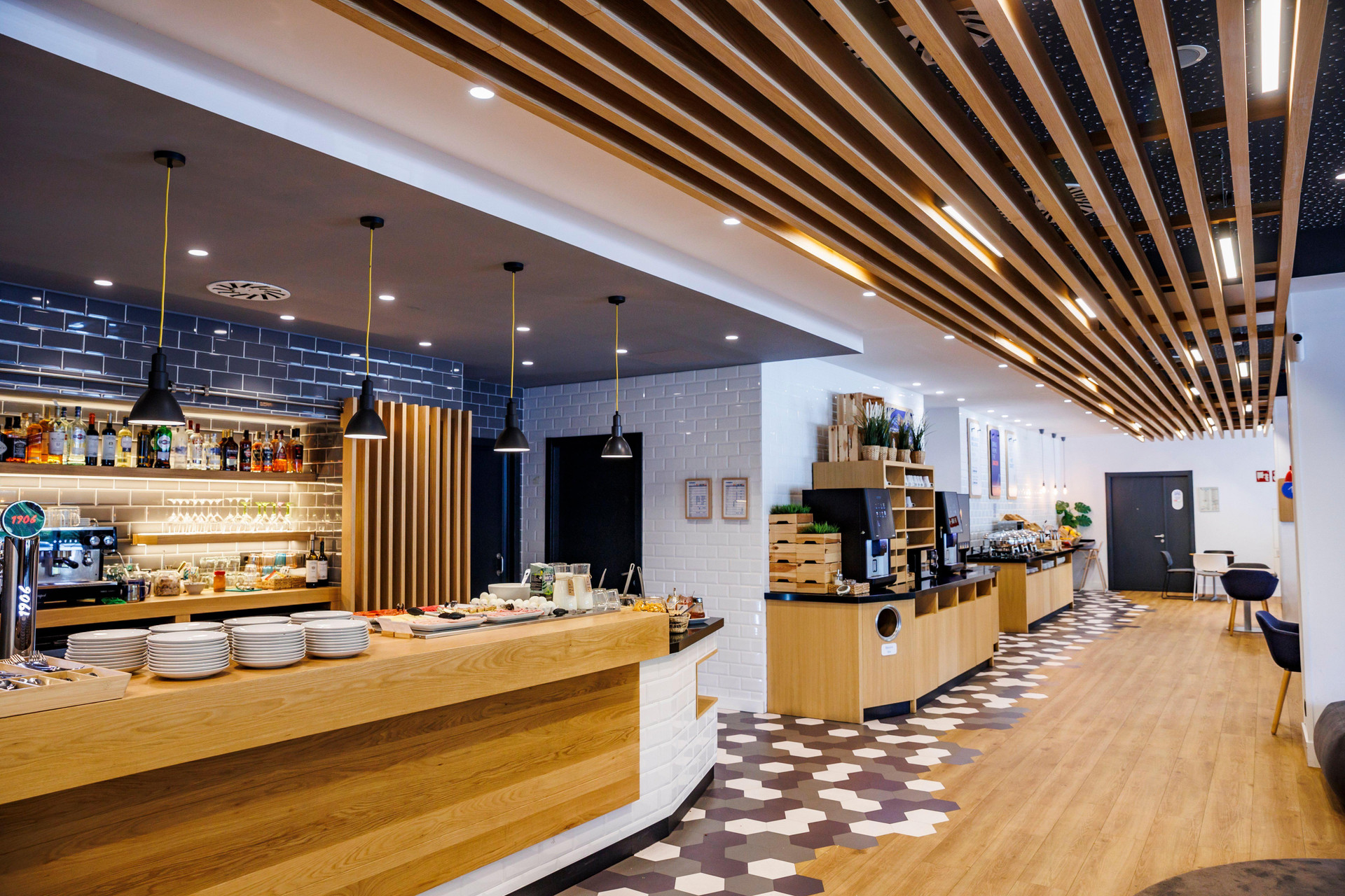 Bar/Salón Holiday Inn Express Bilbao by IHG