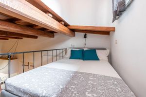 Alquiler Vacacional - Stylish roman Loft with Piano at Colosseum. Unbelievable central location