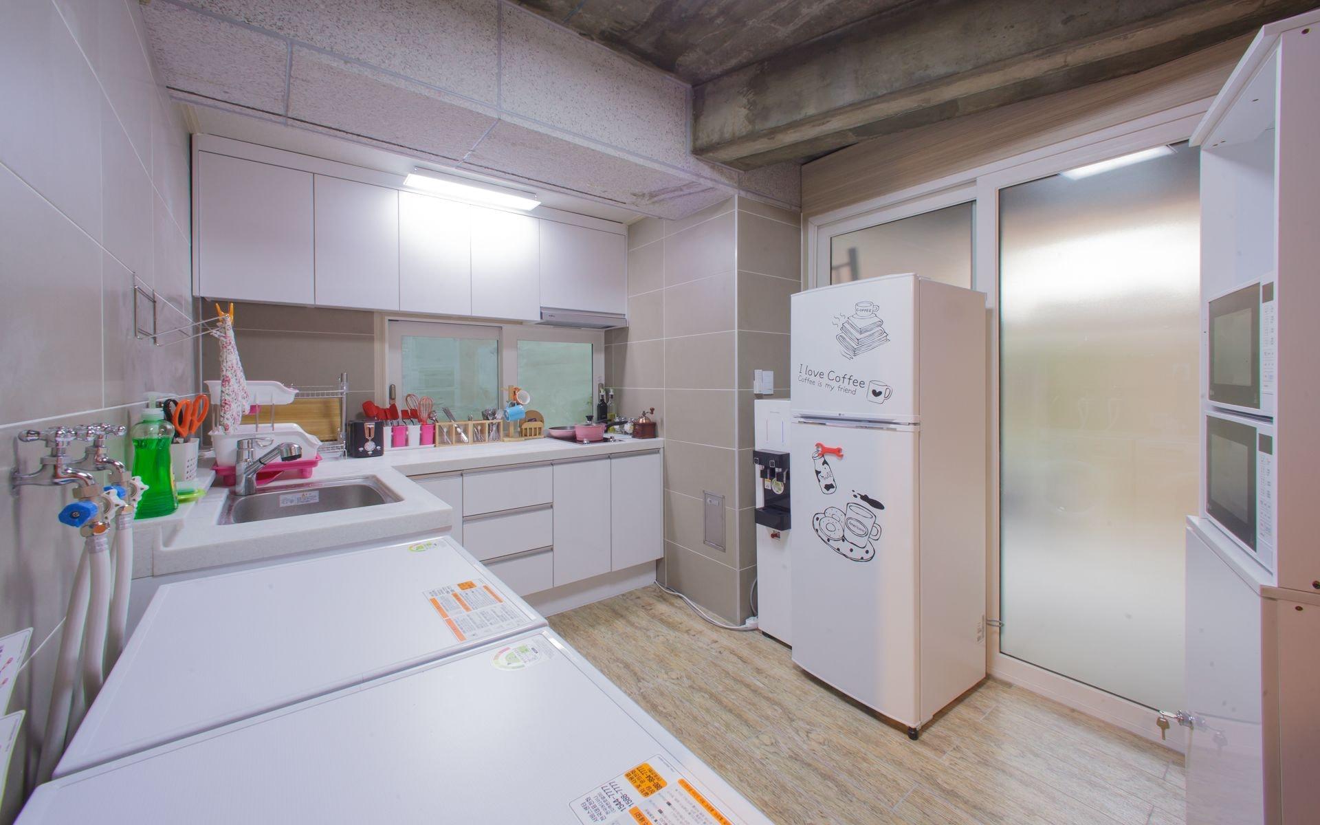 Restaurant KW Hongdae Line Hostel
