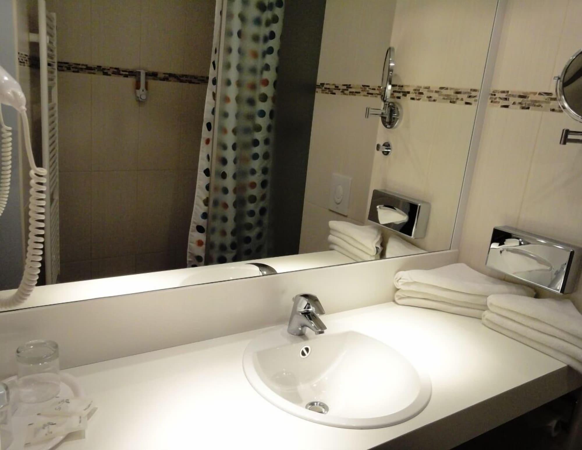 Equipamiento de Habitación Grand Hotel Dream Frankfurt City