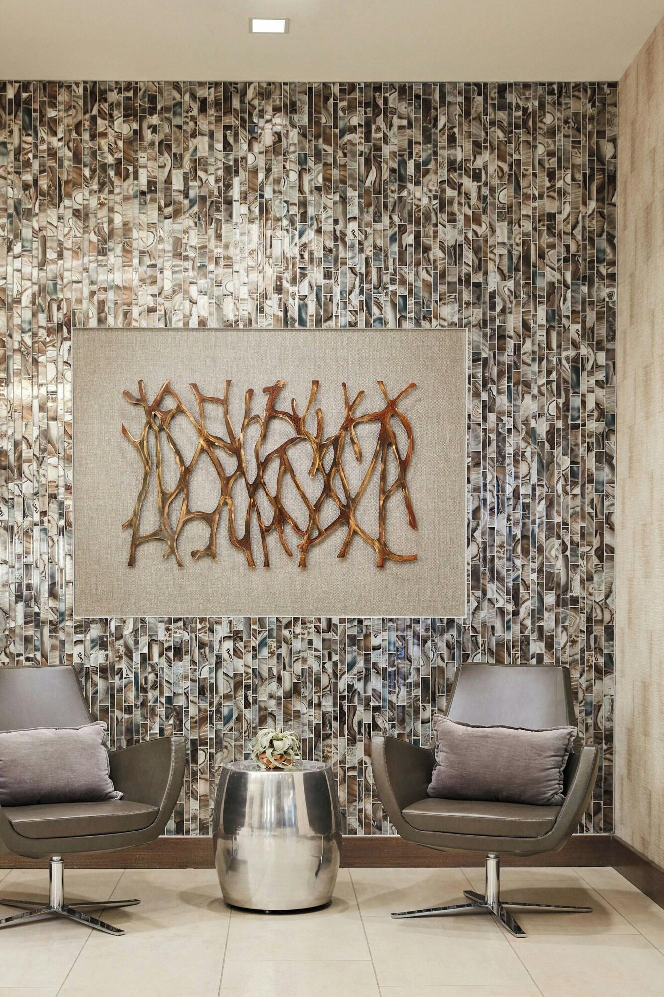 Vista Lobby AC Hotel by Marriott Cincinnati at The Banks