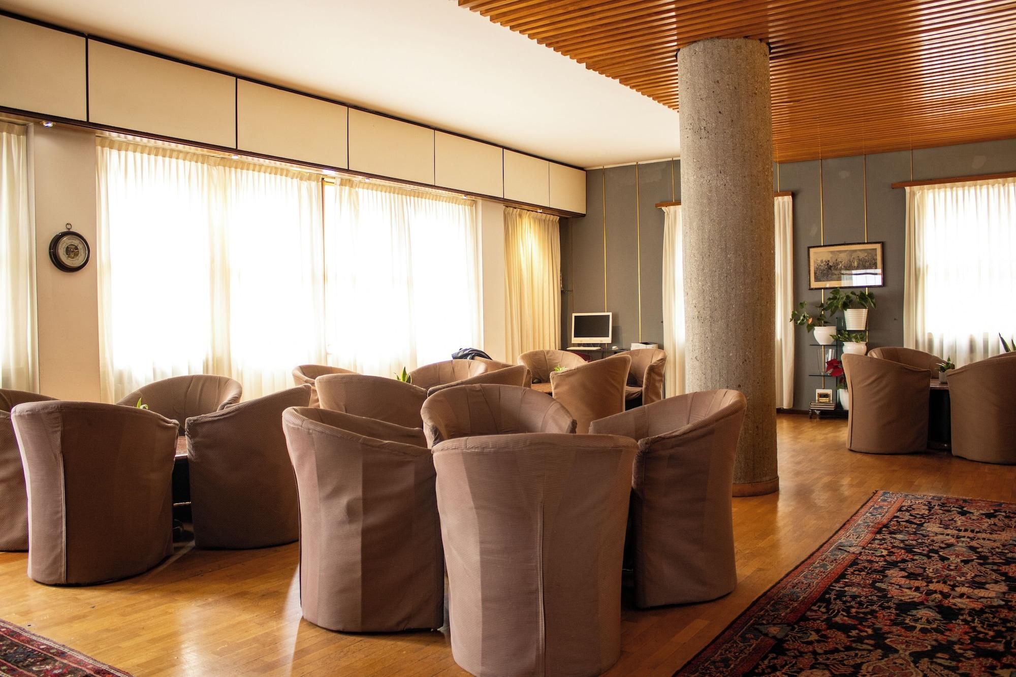 Vista Lobby Hotel Napoleon Rimini – City & Station