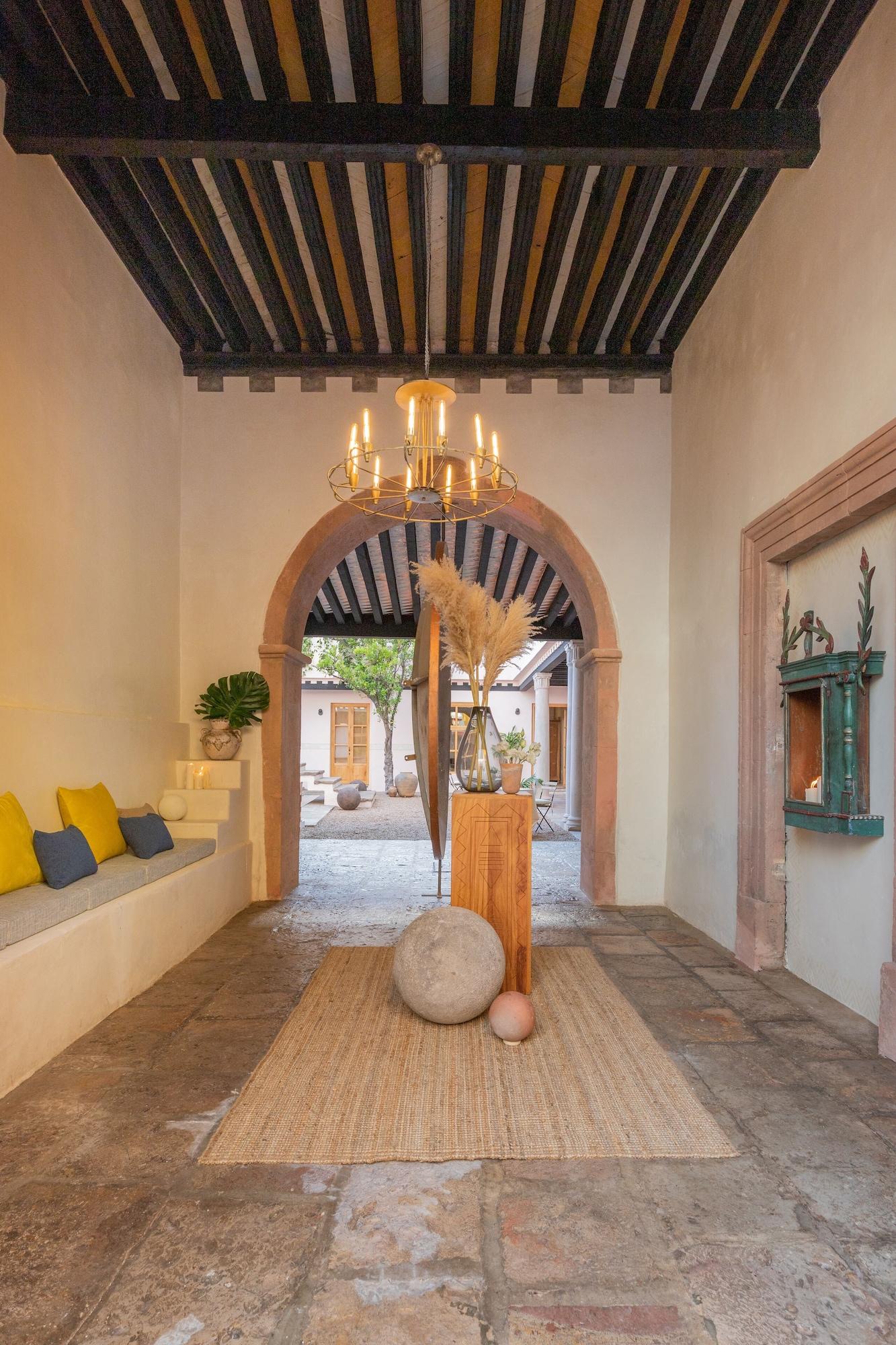 Vista Lobby La Valise San Miguel de Allende, member of Small Luxury Hotels
