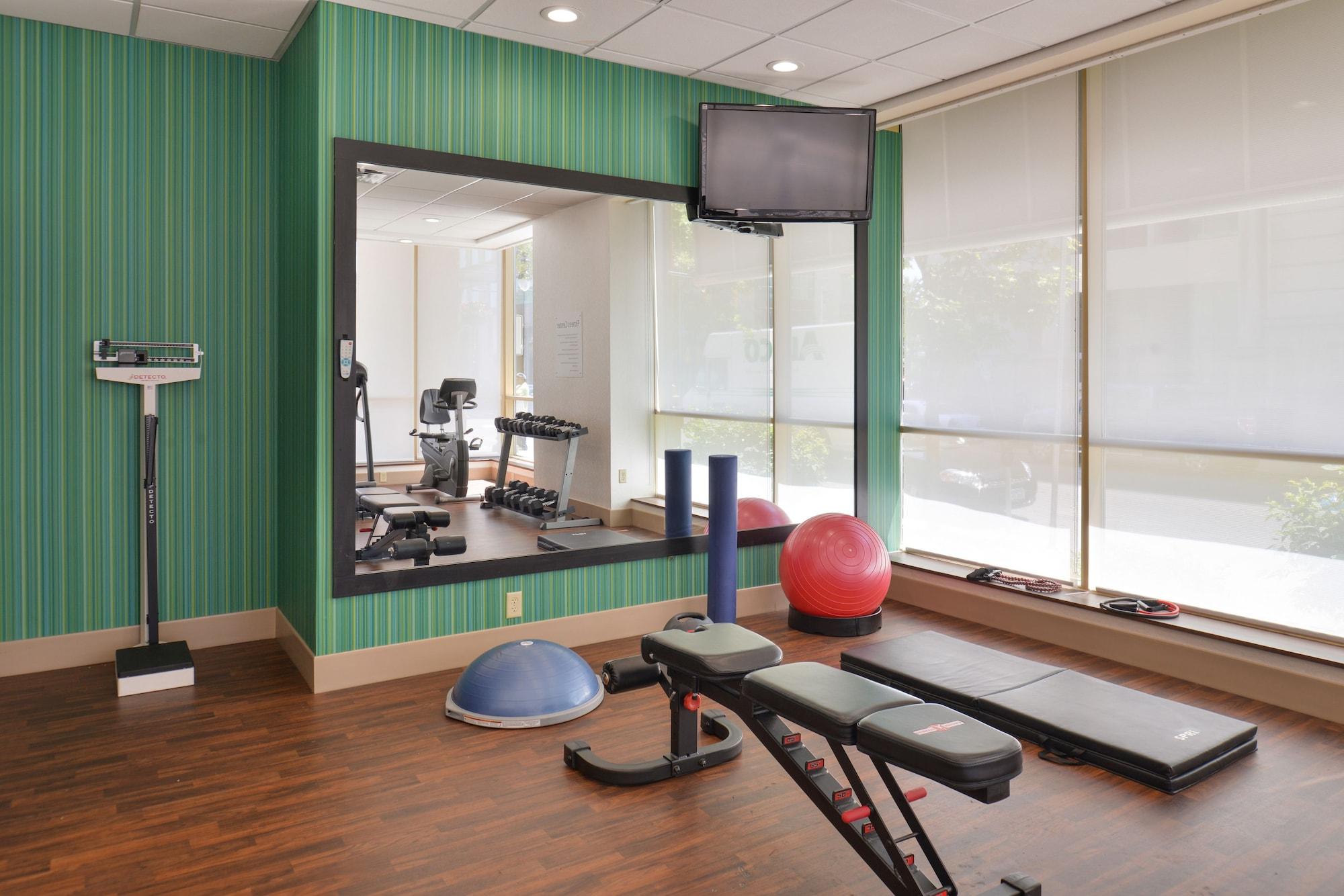 Gimnasio Holiday Inn Express & Suites Buffalo Downtown - Medical CTR by IHG