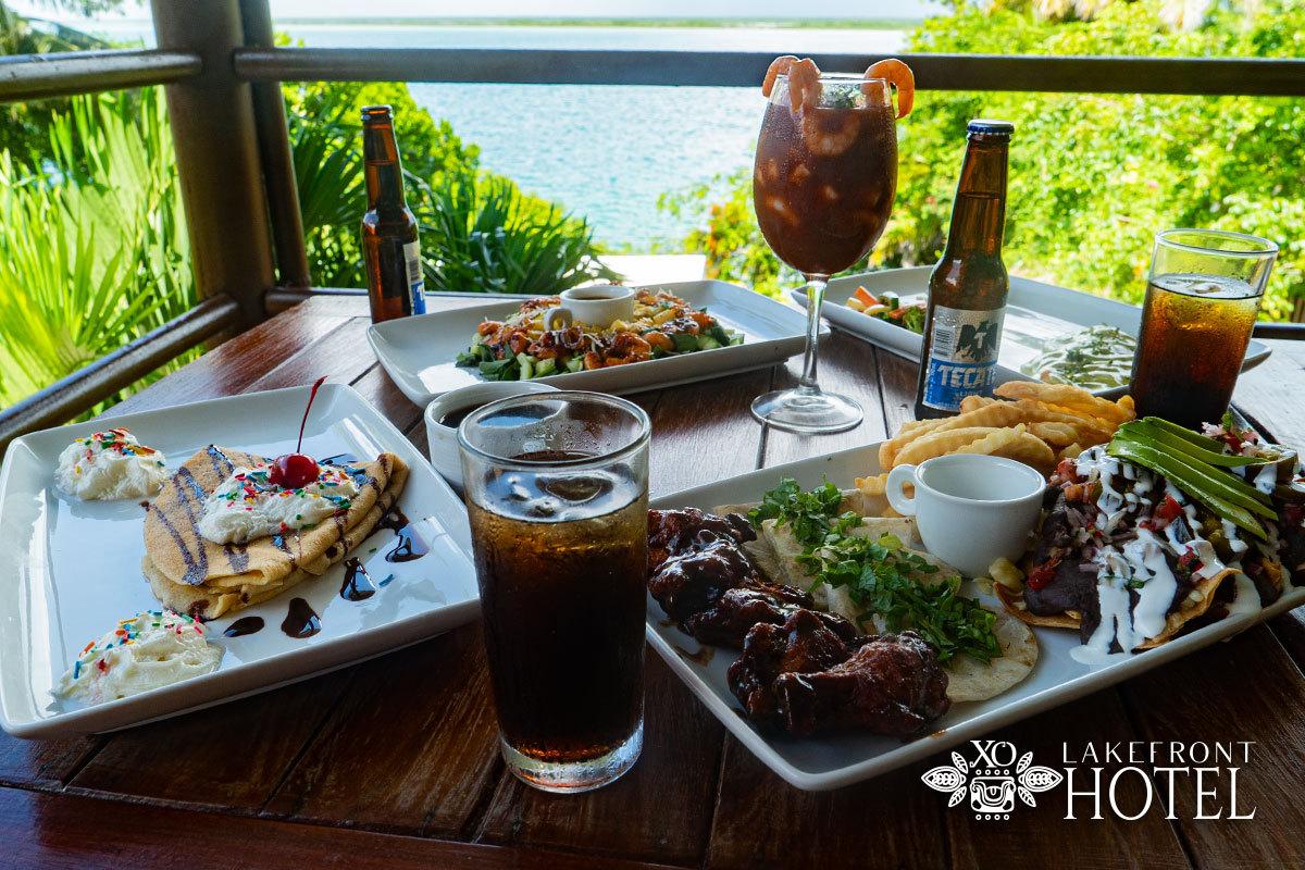 Restaurante Hotel XO Bacalar - Frente a Laguna y Kayaks Gratis