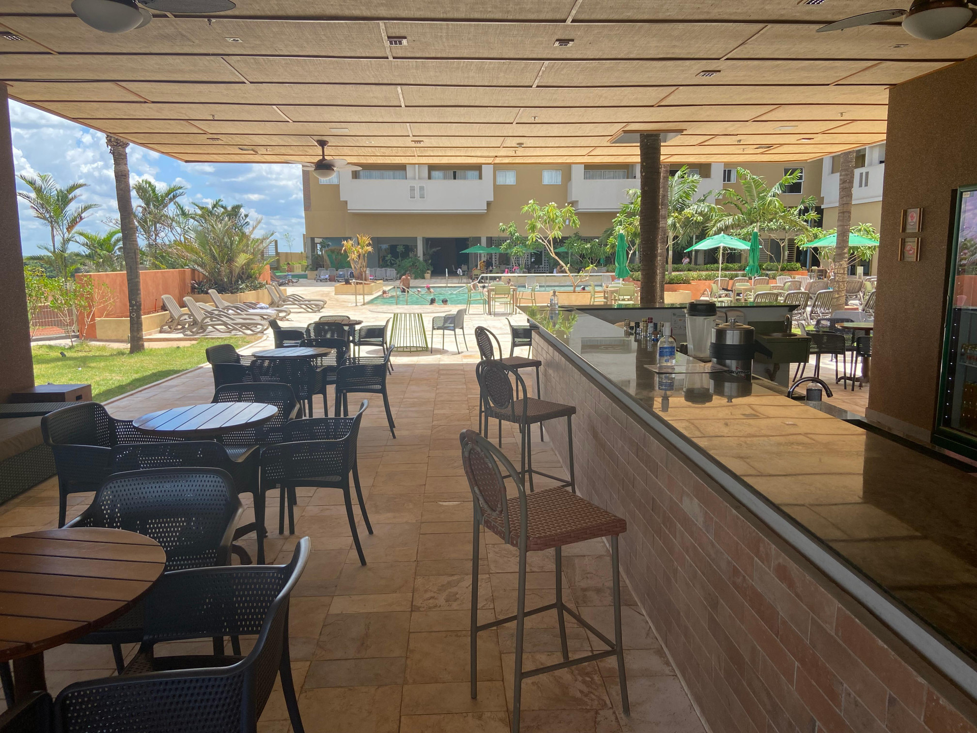 Bar/Salón Hot Beach Suites
