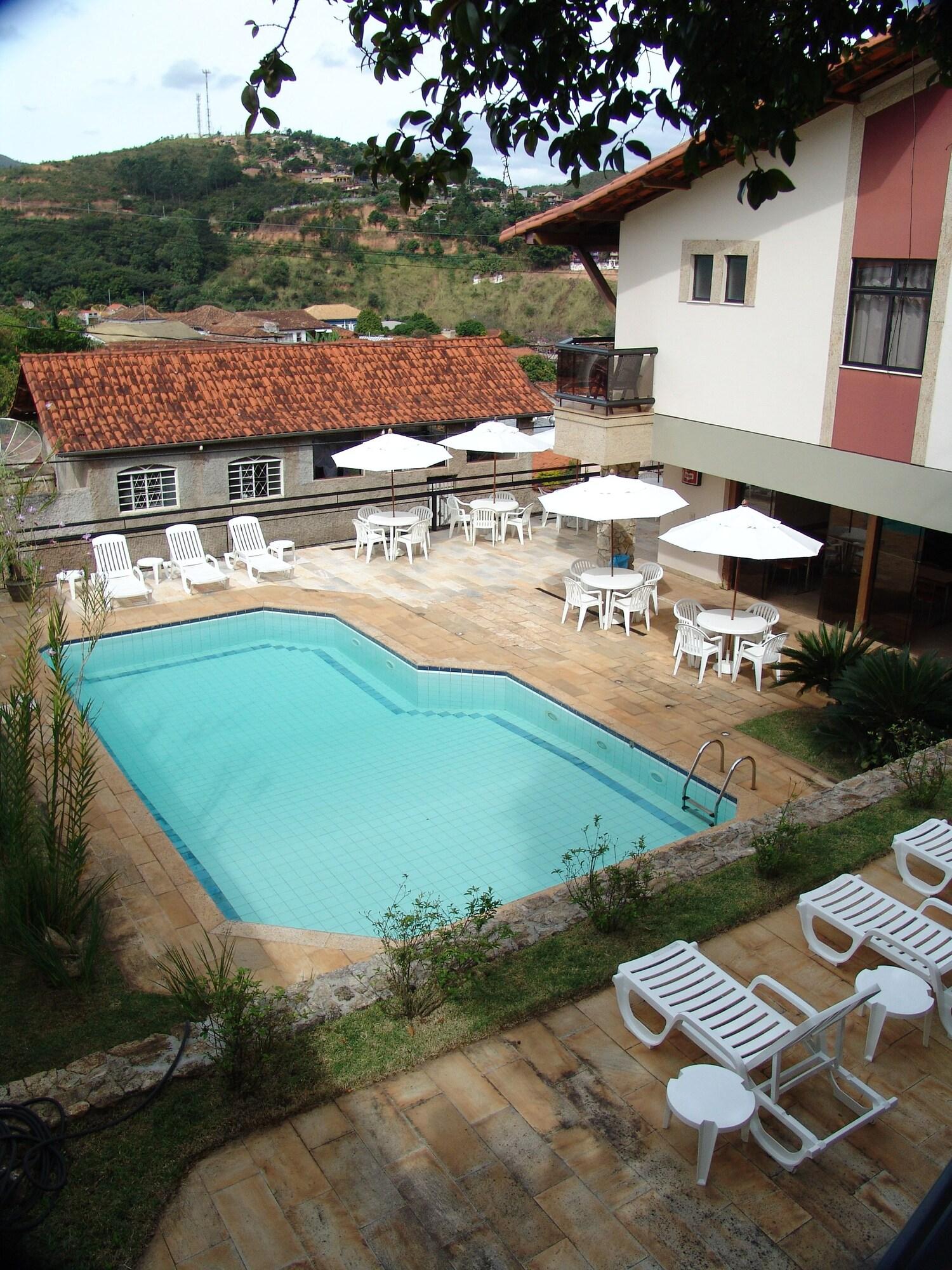 Vista Piscina Hotel Solar Corte Real