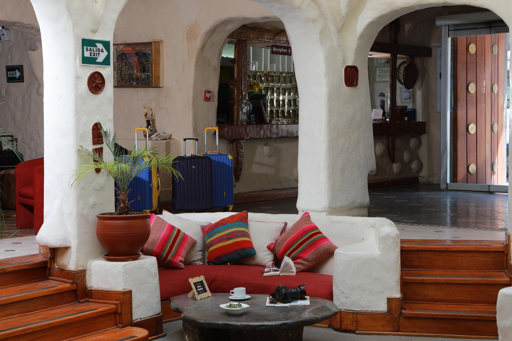 Vista Lobby San Agustin Internacional Hotel
