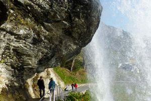Actividad - Excursión al fiordo de Hardanger + Teleférico Voss Gondol