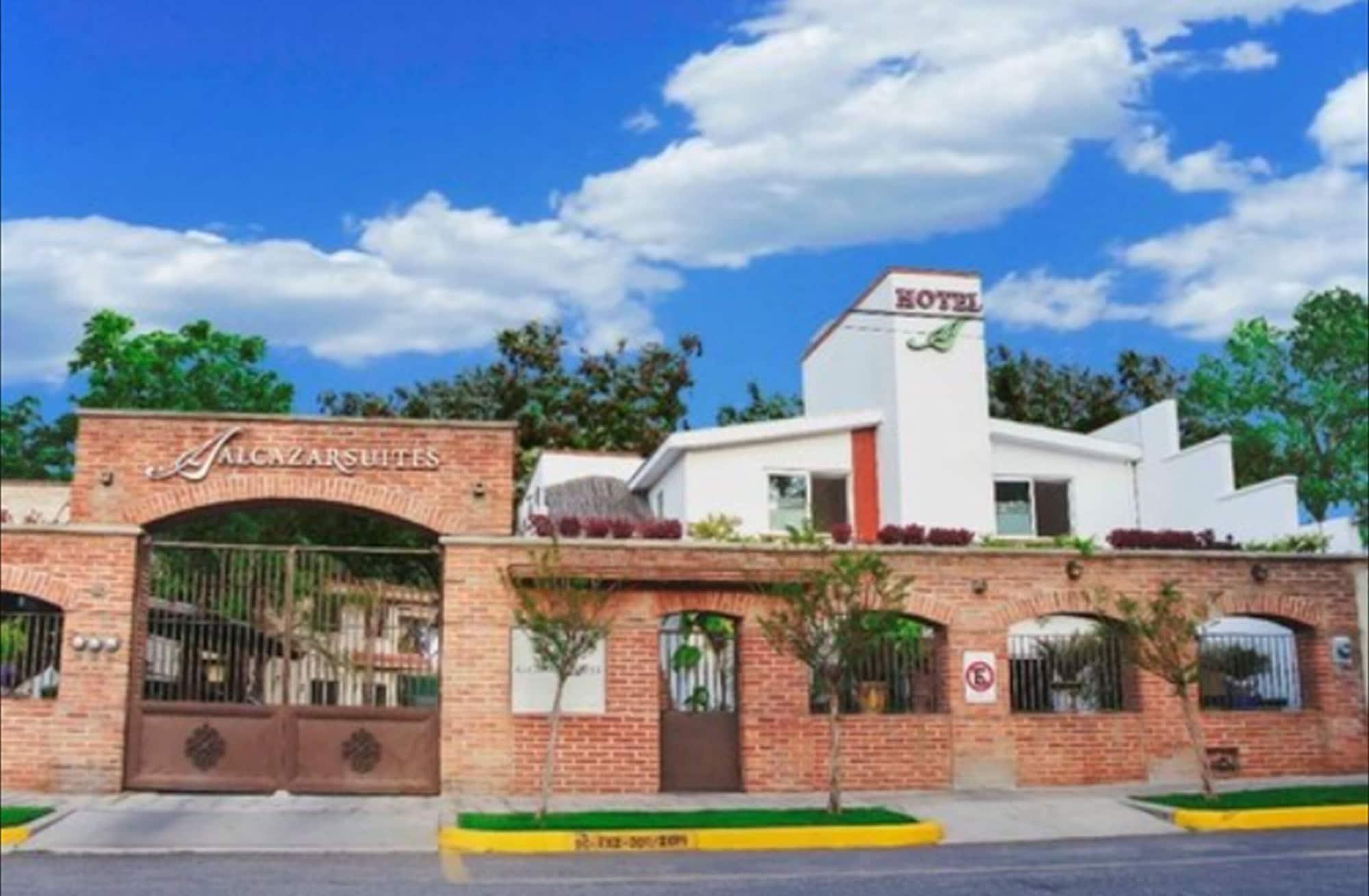 Varios Alcazar Suites