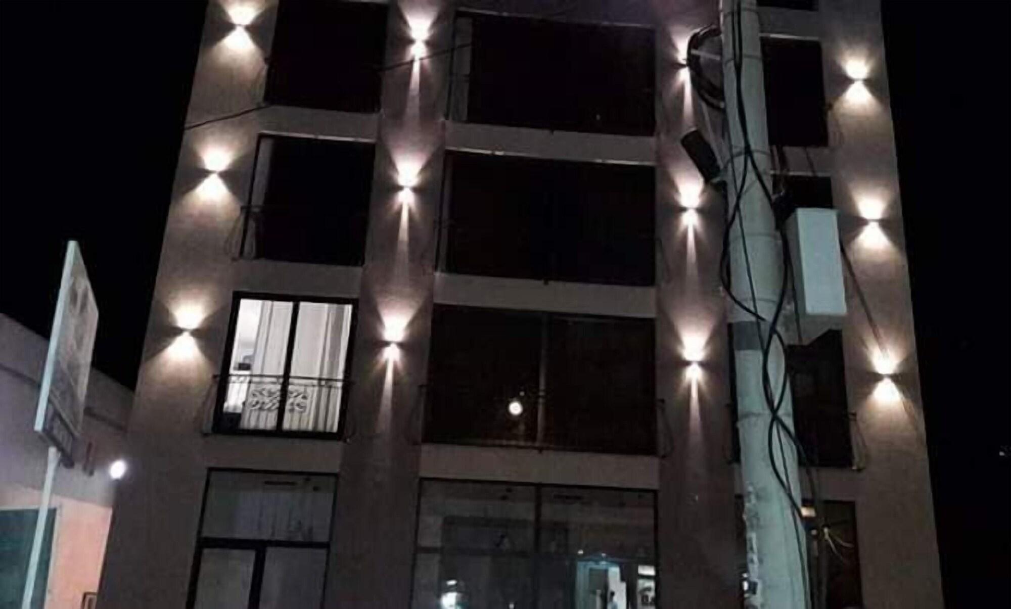 Varios Garni Hotel Lana