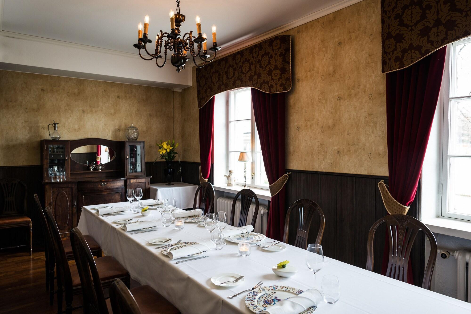 Restaurant Boutique Hotel Yöpuu