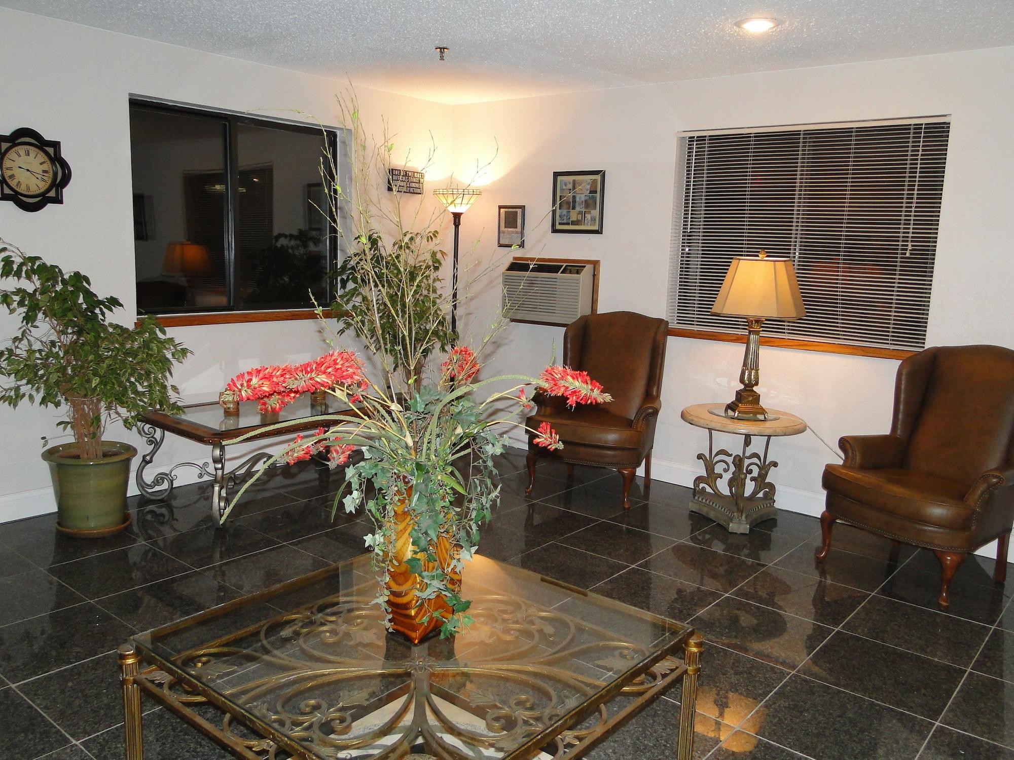 Vista Lobby Oscoda Lakeside Hotel