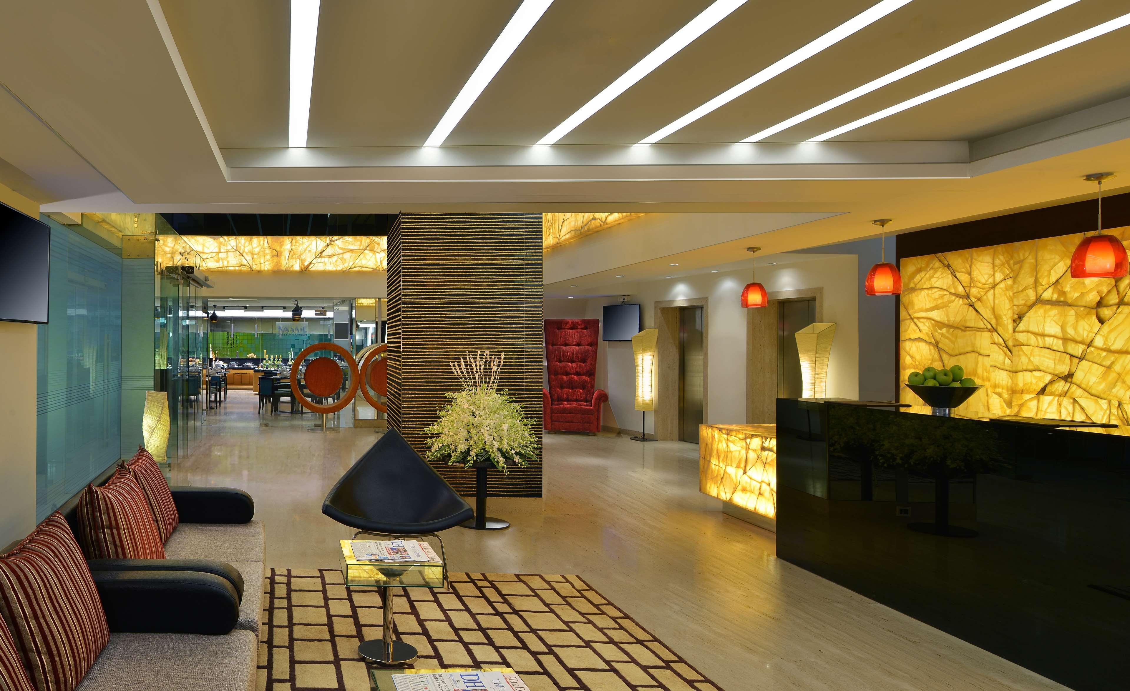 Vista Lobby Country Inn & Suites by Radisson, Bengaluru Hebbal Road