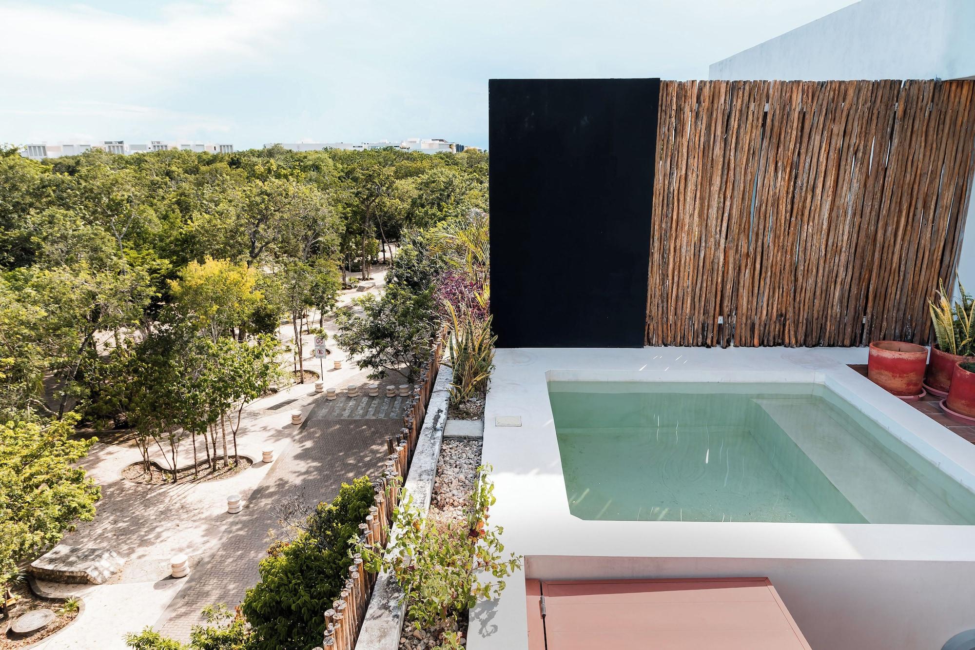 Equipamiento de Habitación Amira Residence with Private Pool