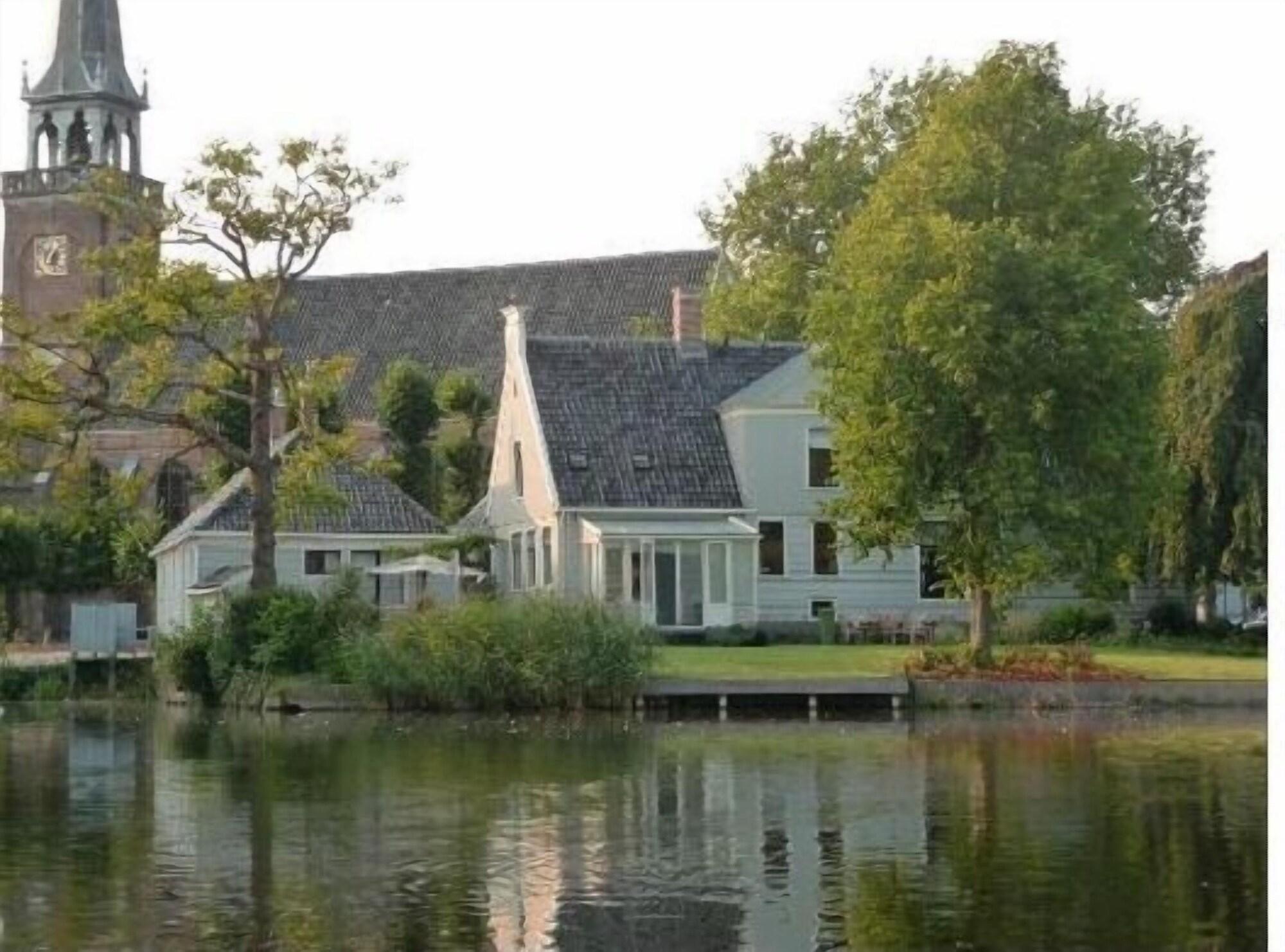 Varios Inn on the Lake