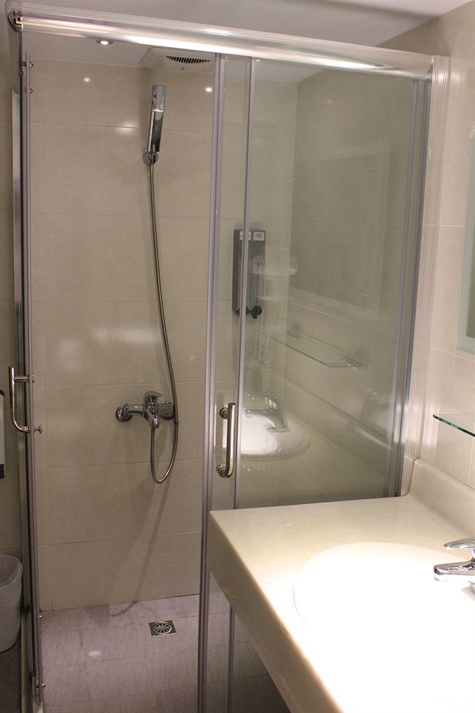 Baño ECFA Hotel Ximen