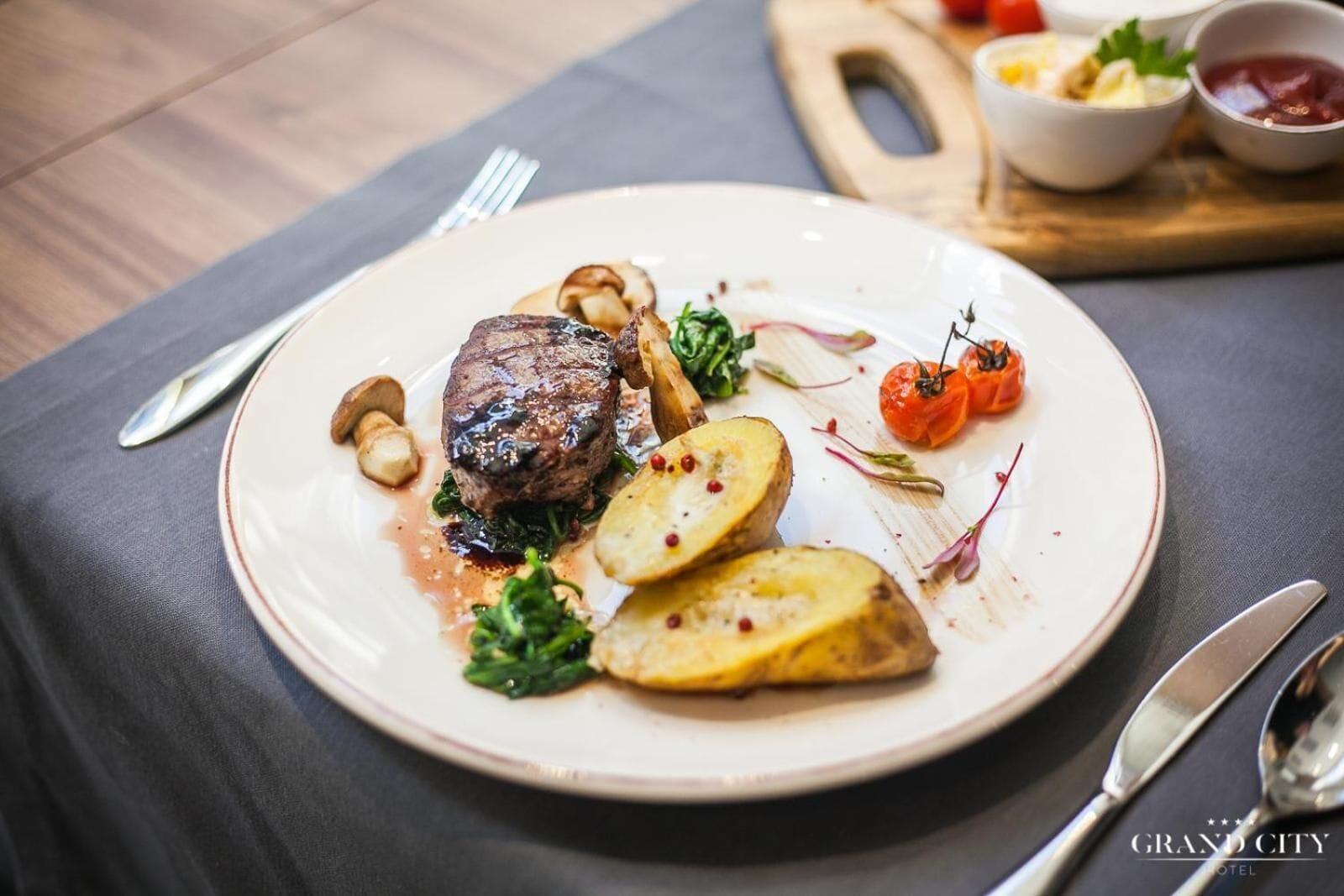 Restaurant Grand City Hotel Wrocław