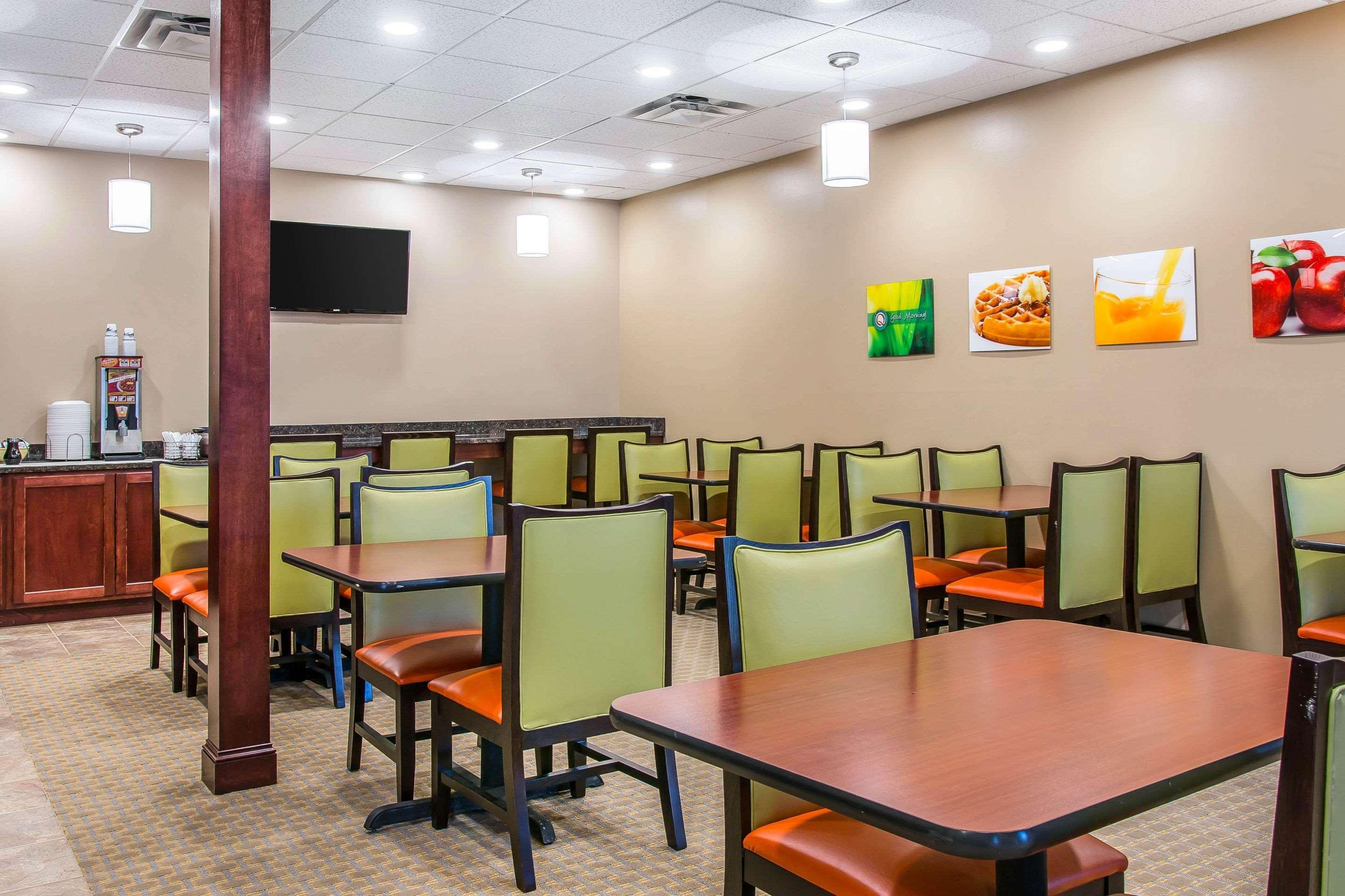 Restaurant Quality Inn & Suites Houghton Downtown