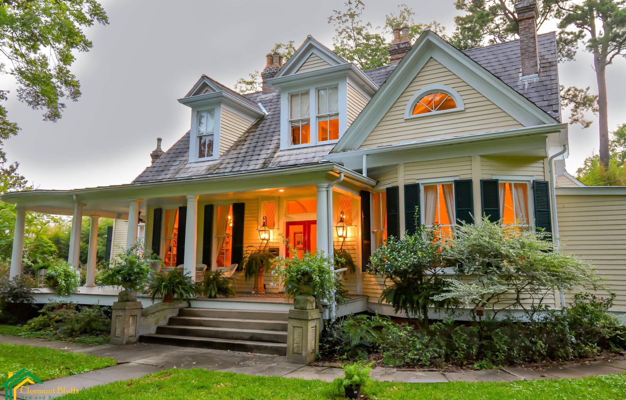 Varios Clermont Bluffs B&B