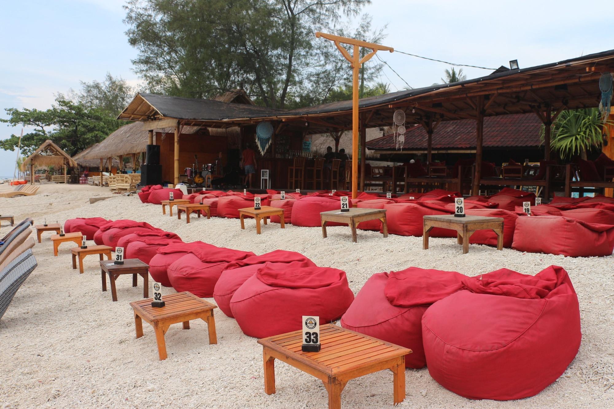Playa Gili Lumbung Bungalow