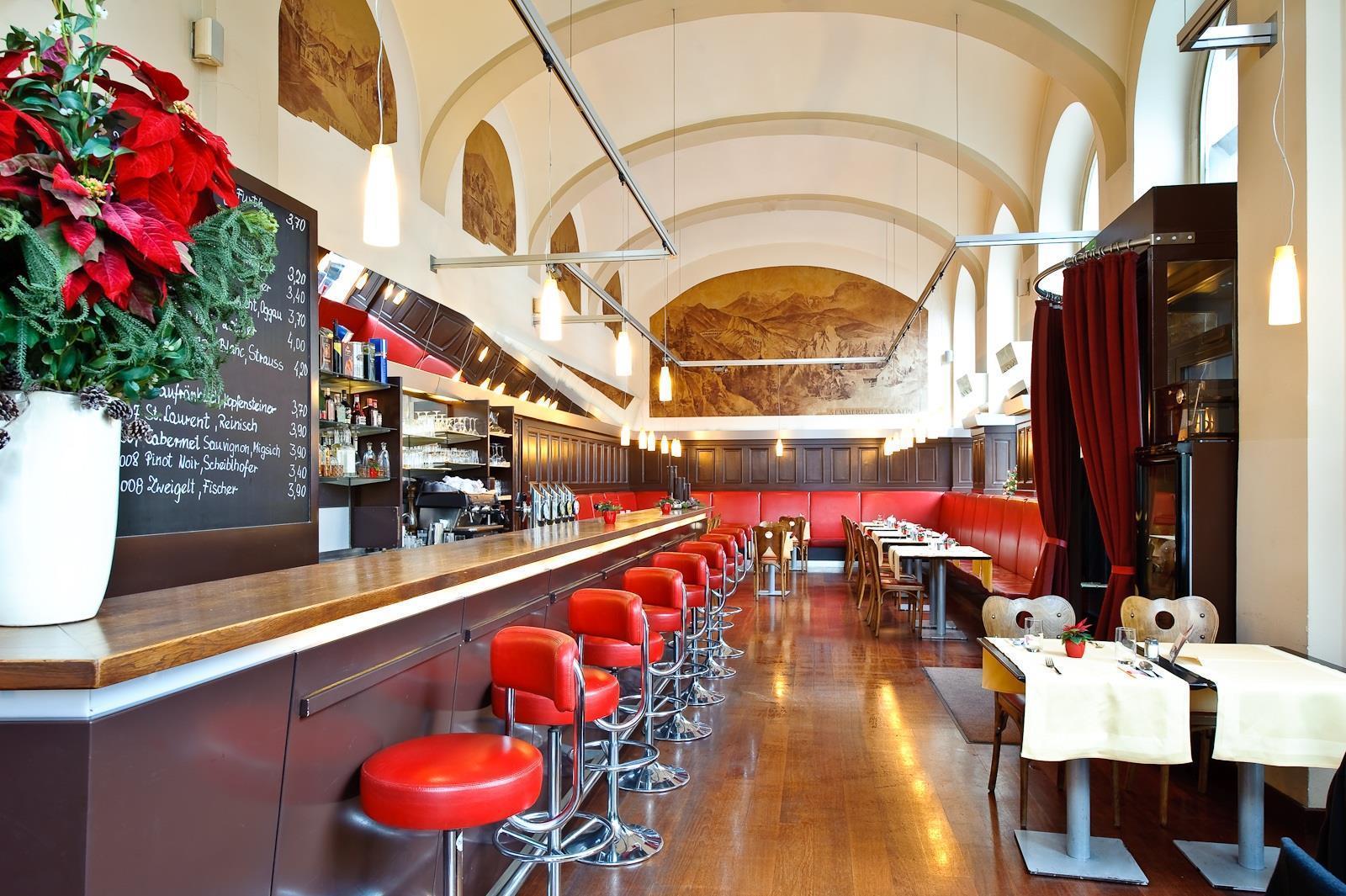 Bar/Salón Hotel Regina