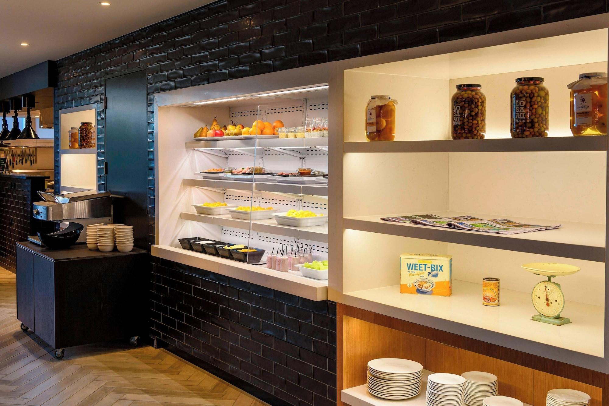 Restaurant Four Points by Sheraton Auckland