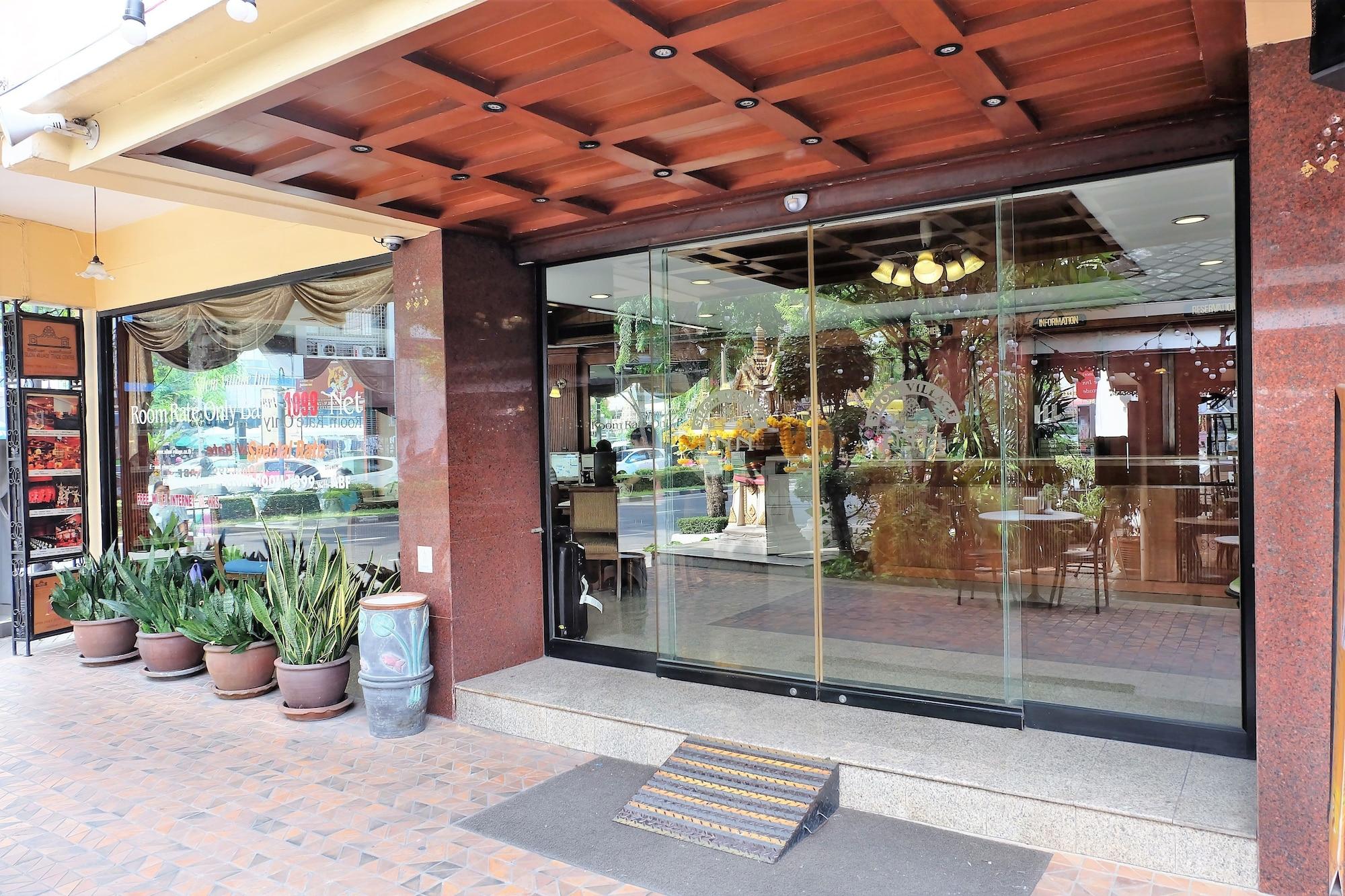 Vista Exterior Silom Village Inn