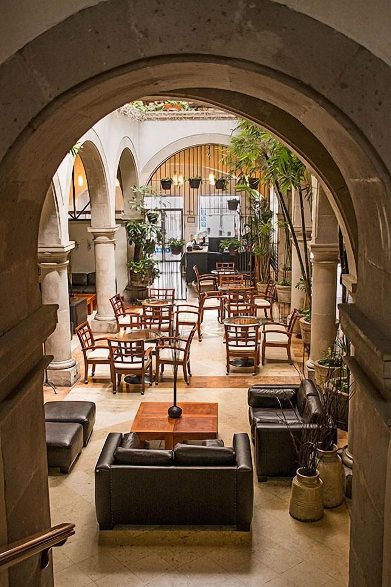 Varios Hostal De La Monja
