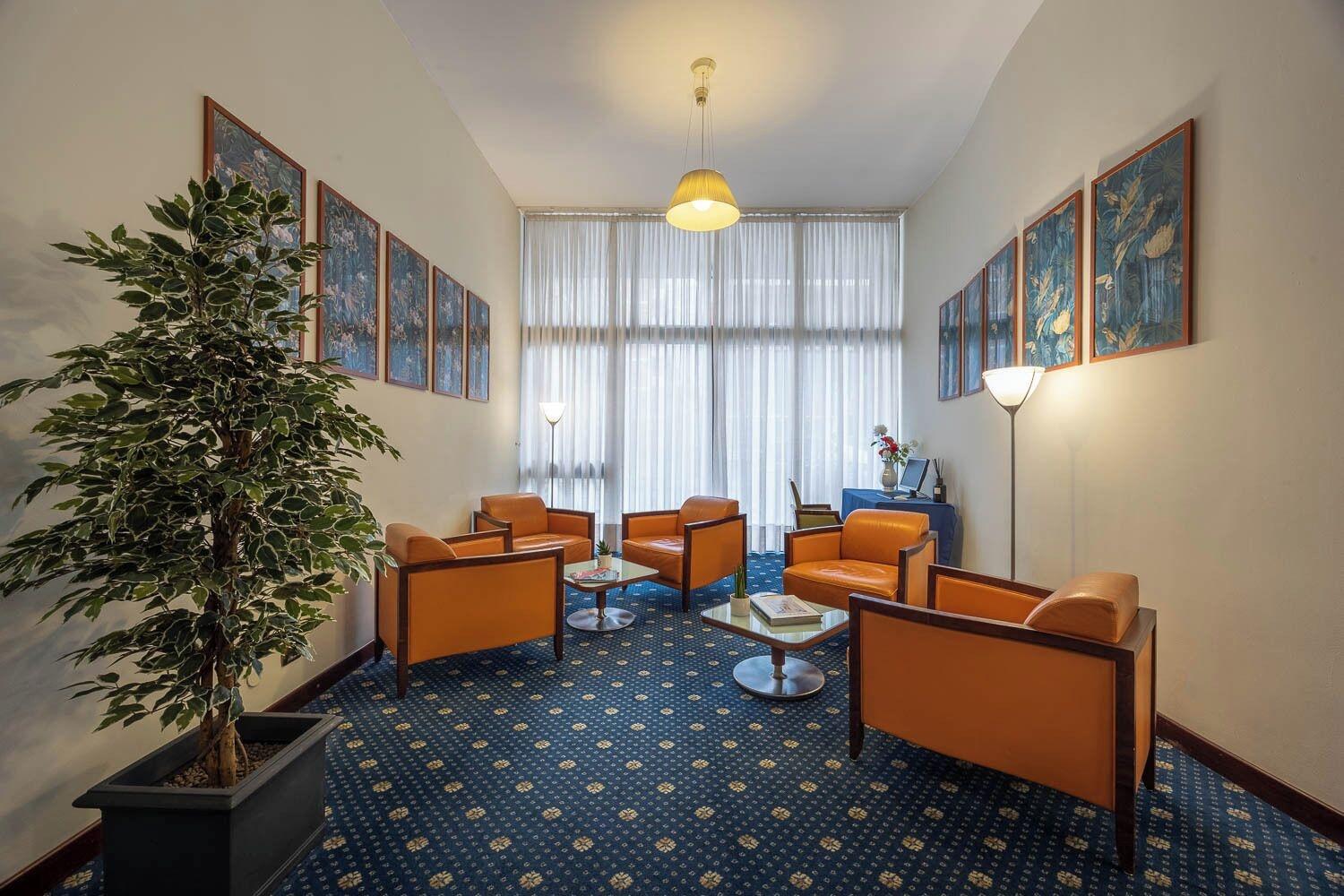 Vista Lobby IH Hotels Milano Eur Trezzano sul Naviglio