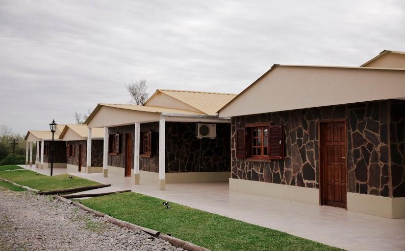 Vista Exterior Casa Río Spa