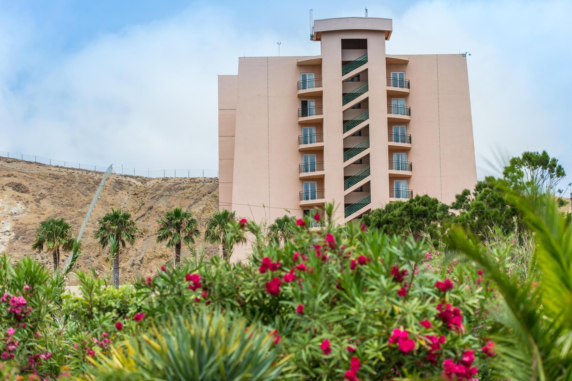 Vista Exterior Vila Baleira Porto Santo