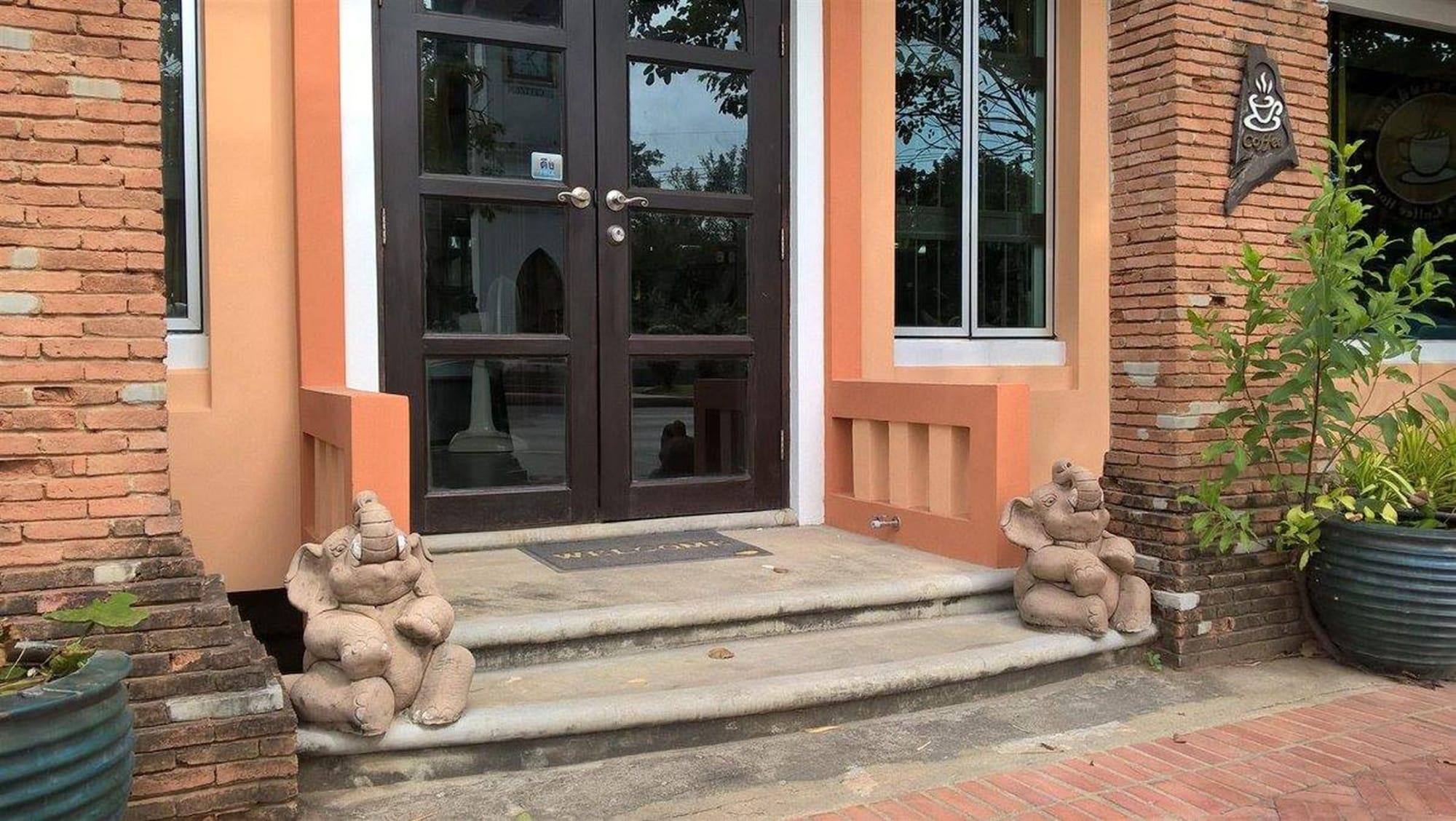 Vista Lobby Aiyara House