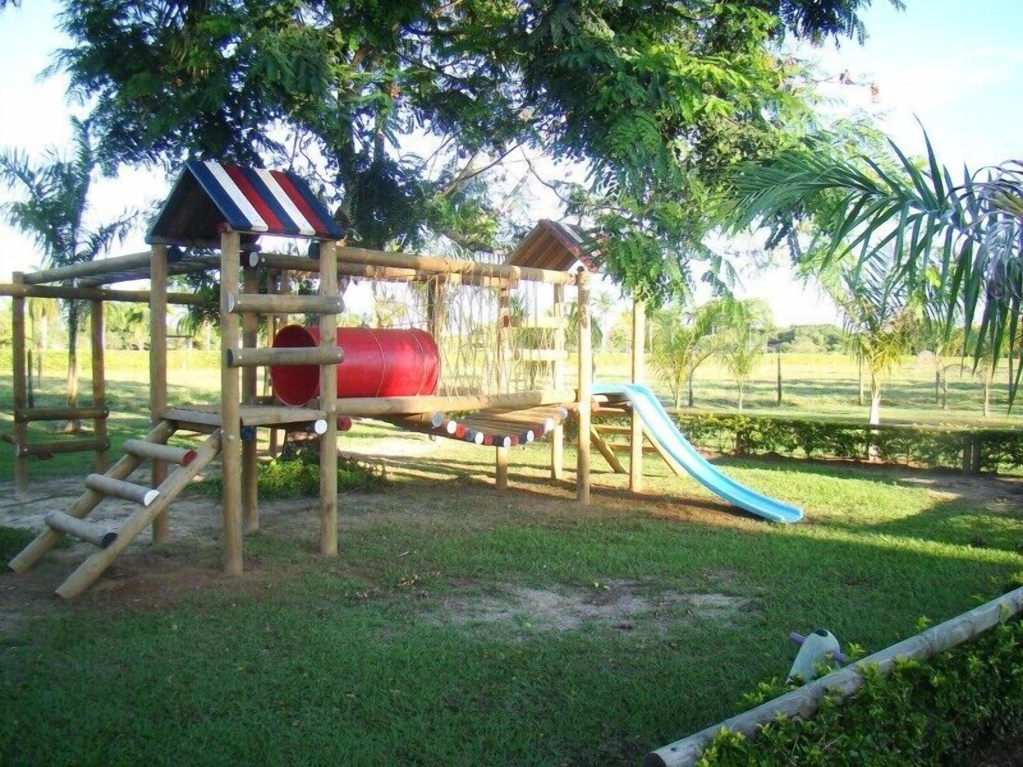 Instalaciones Recreativas Hotel Campestre Los Chiguiros