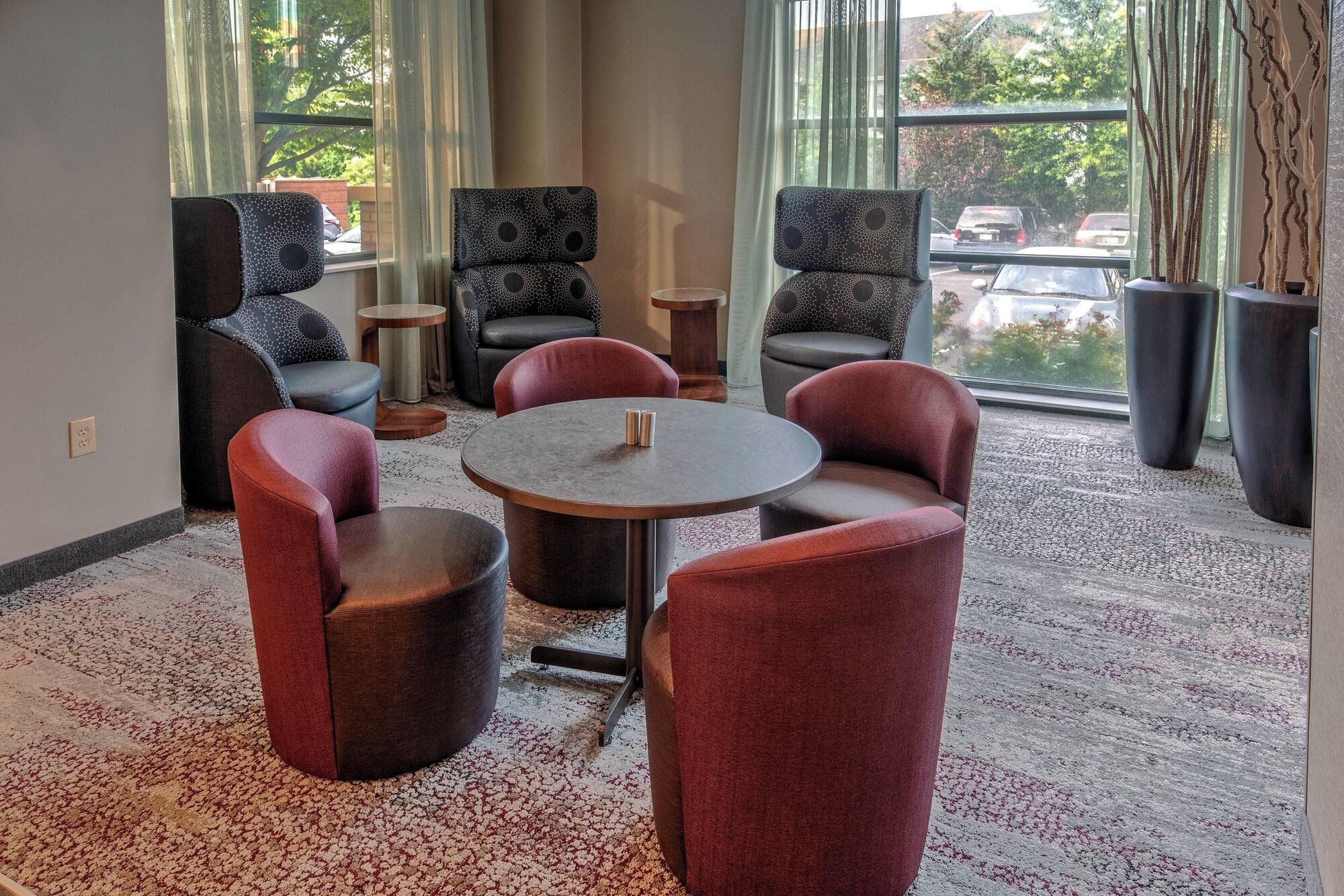 Vista Lobby Courtyard by Marriott Dulles Airport Herndon