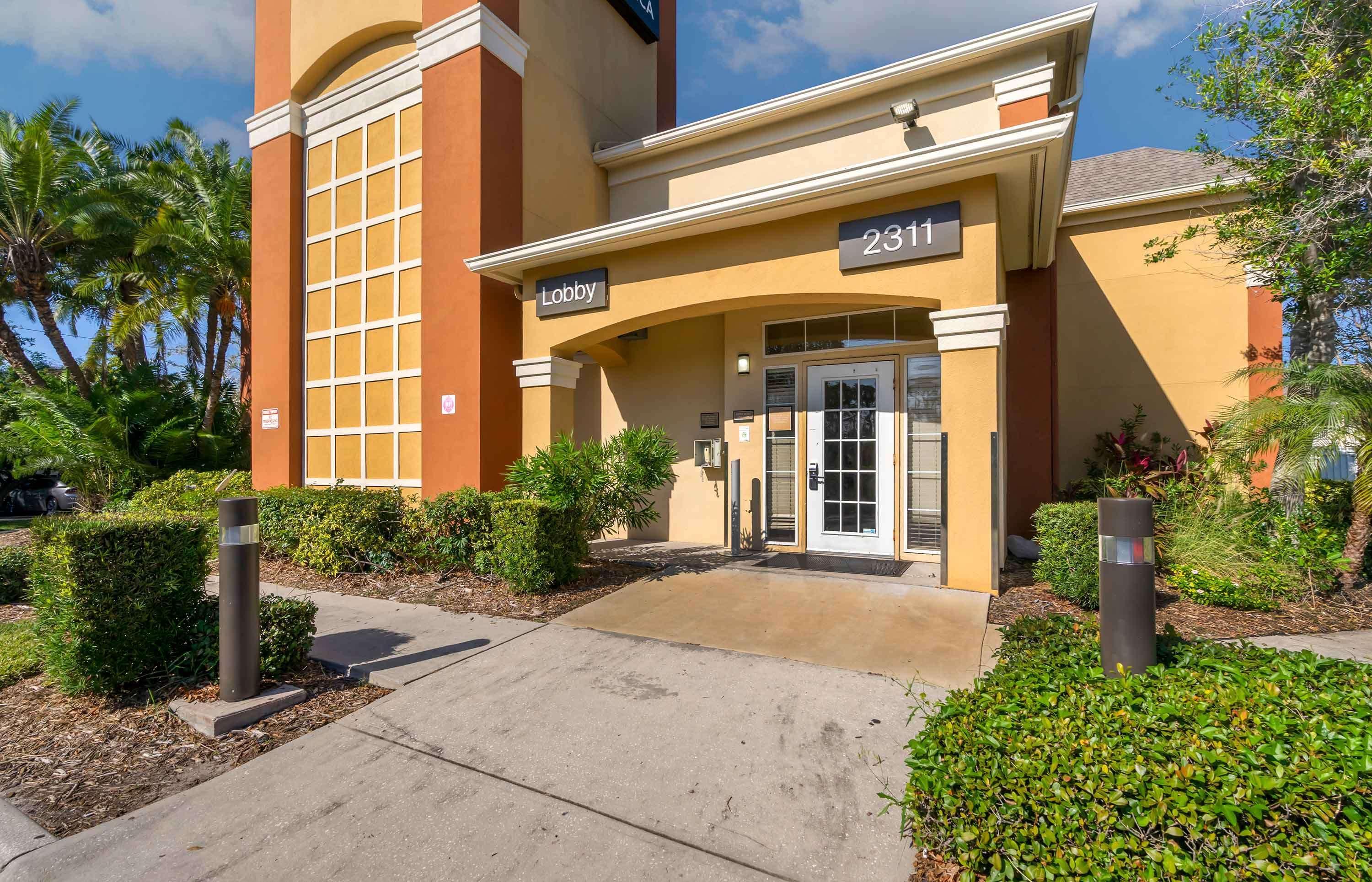 Vista Exterior Extended Stay America Suites Clearwater Carillon Park