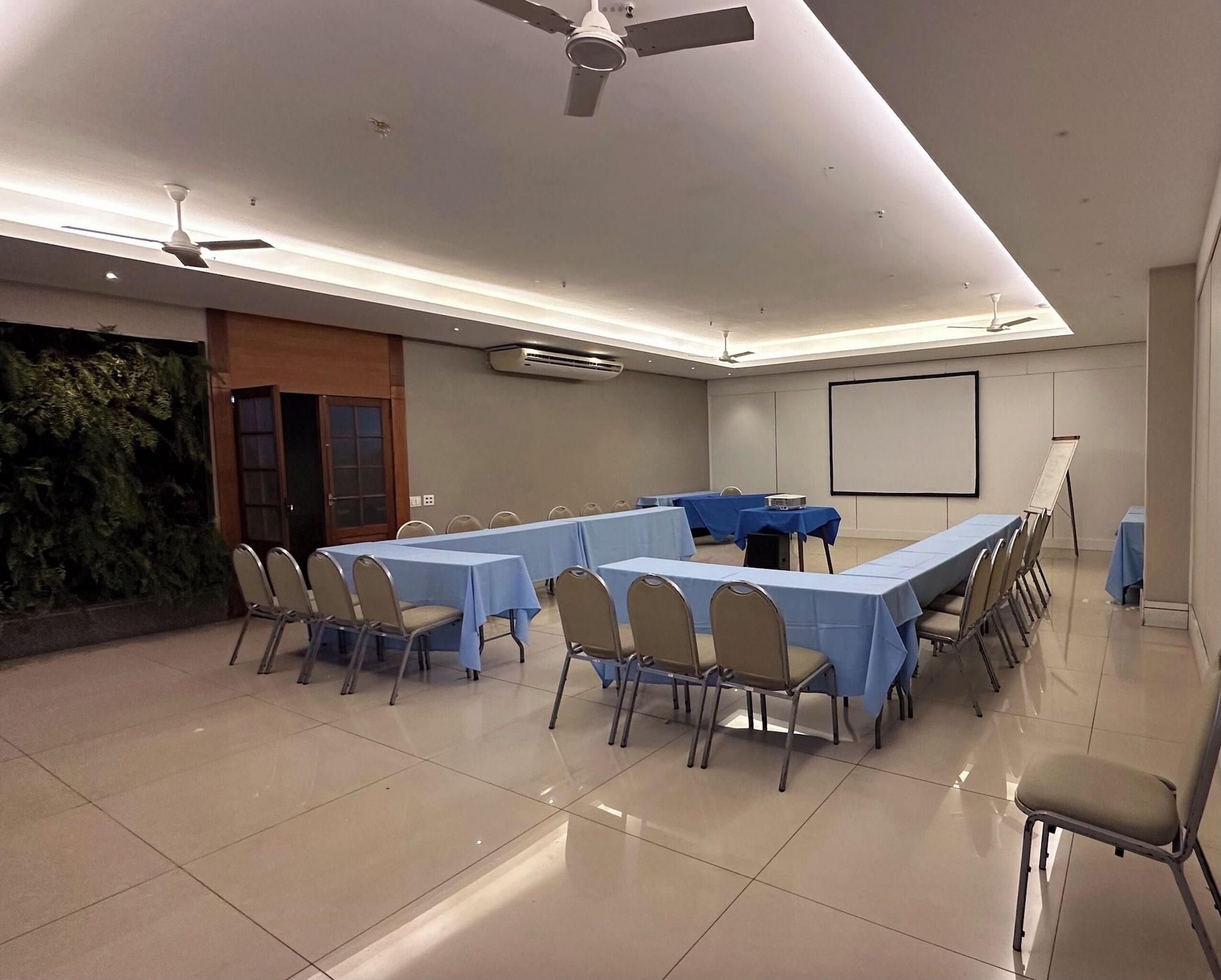 Sala de Reuniones Hotel Dominguez Plaza
