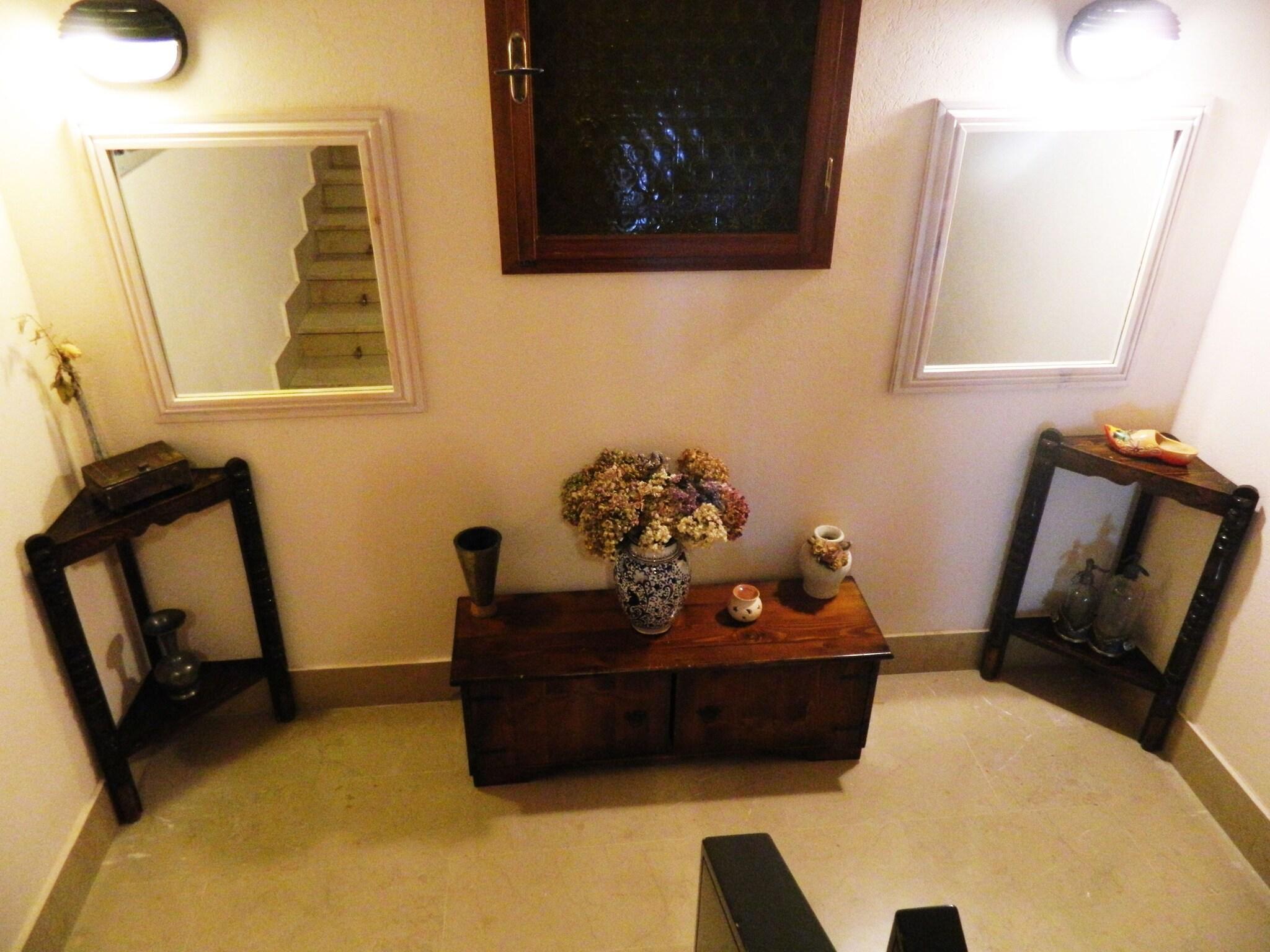 Vista Lobby Piccolo Hotel Tanamalia