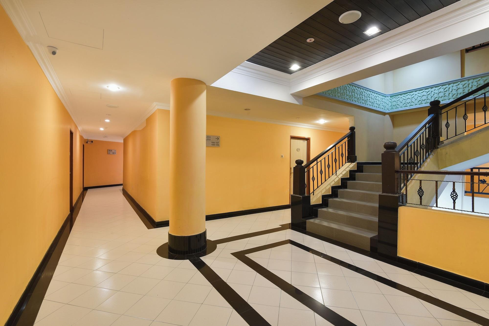 Vista Lobby Hotel O Rayyan Soffea Managed by Oravel