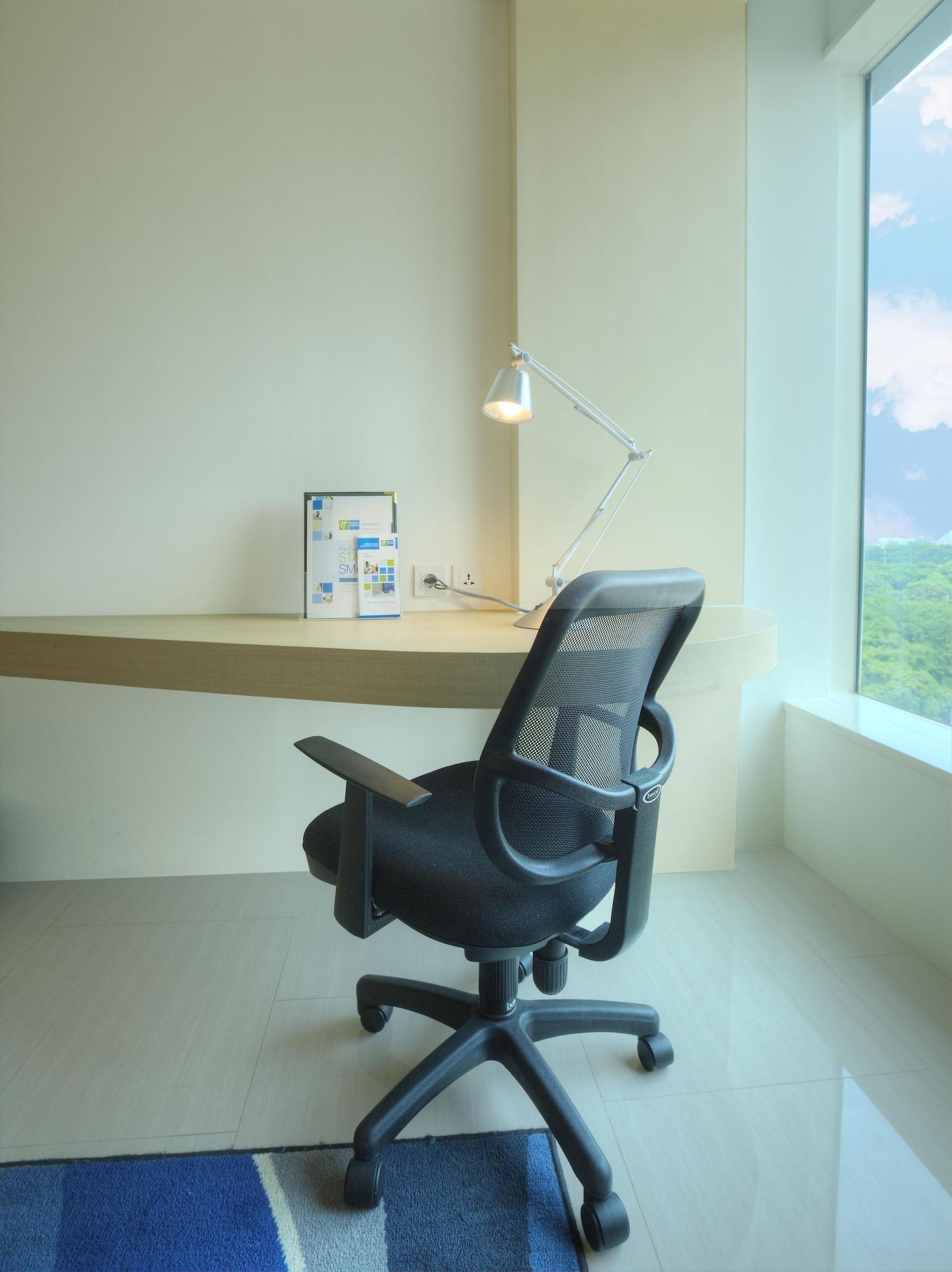 Habitación Holiday Inn Express Jakarta International Expo by IHG