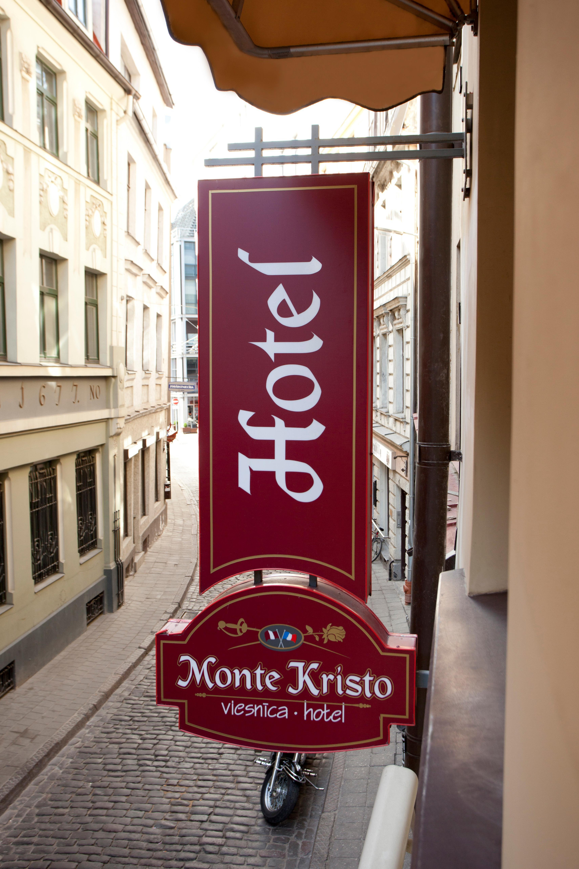 Vista Exterior Monte Kristo Hotel