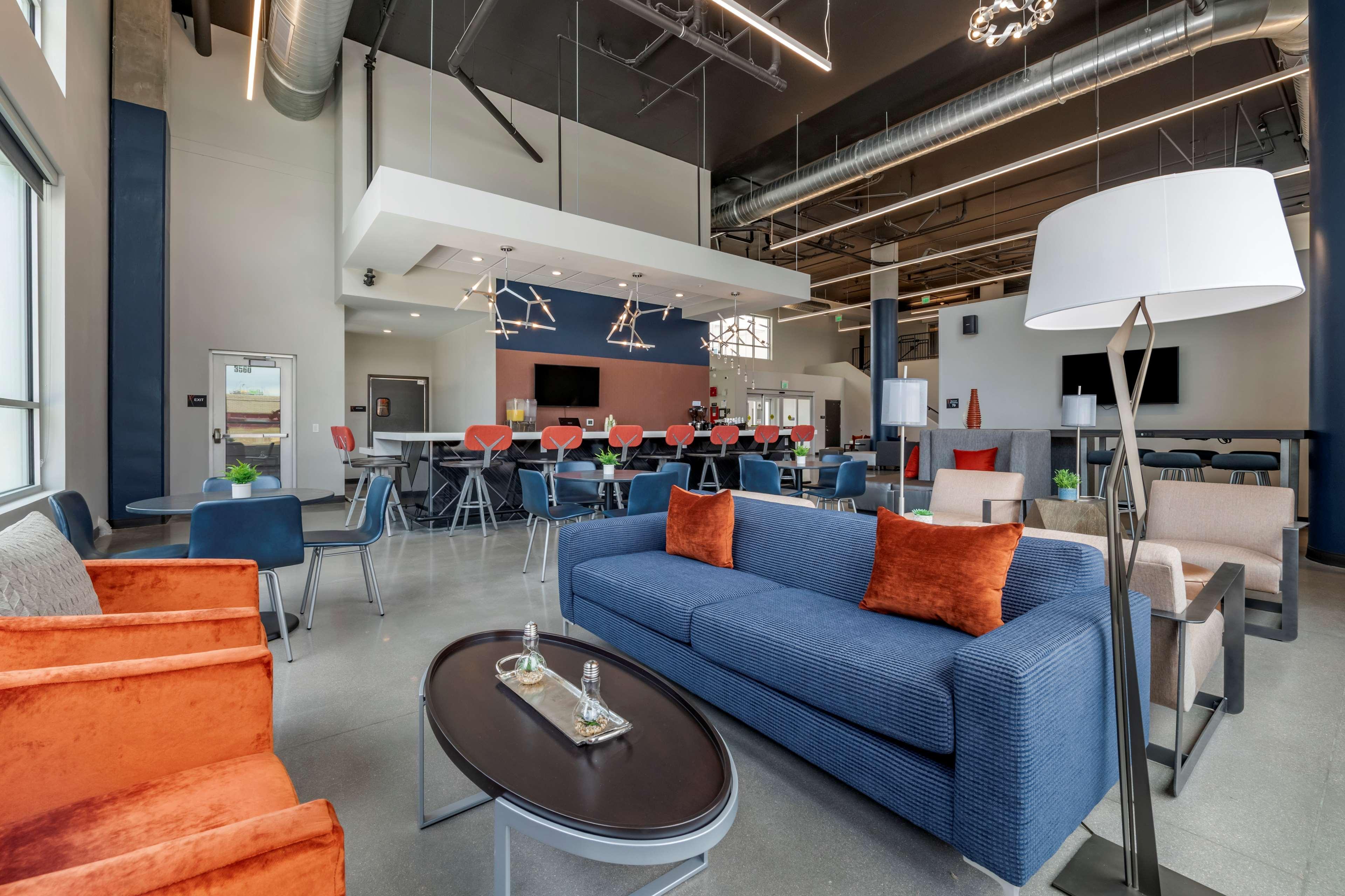 Bar/Salón Vīb Hotel by Best Western Denver RiNo