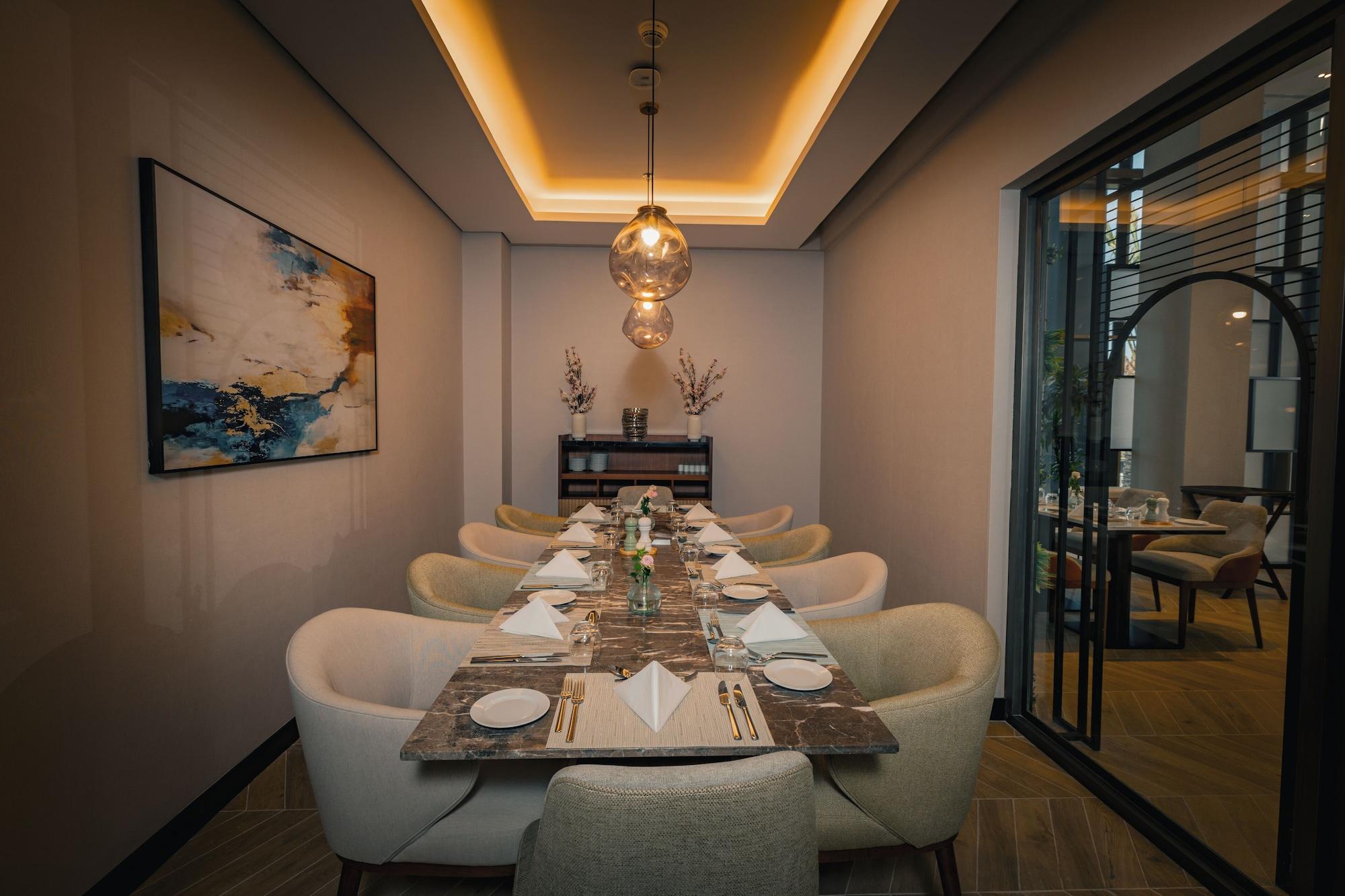 Restaurant First Grand Hotel