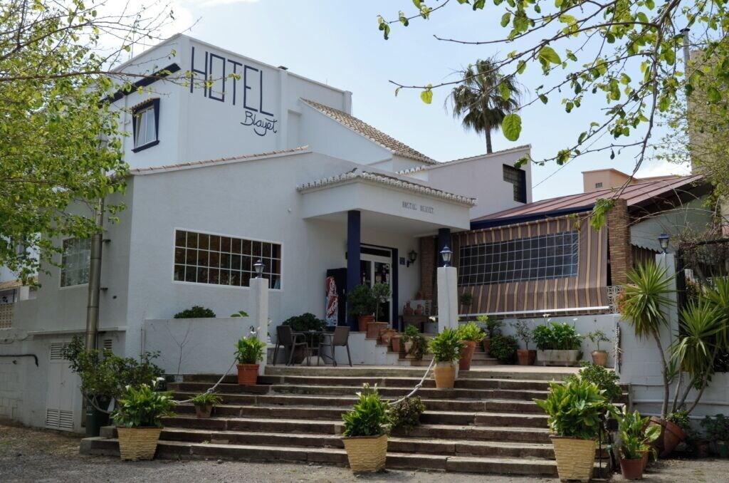 Varios Hostal Blayet